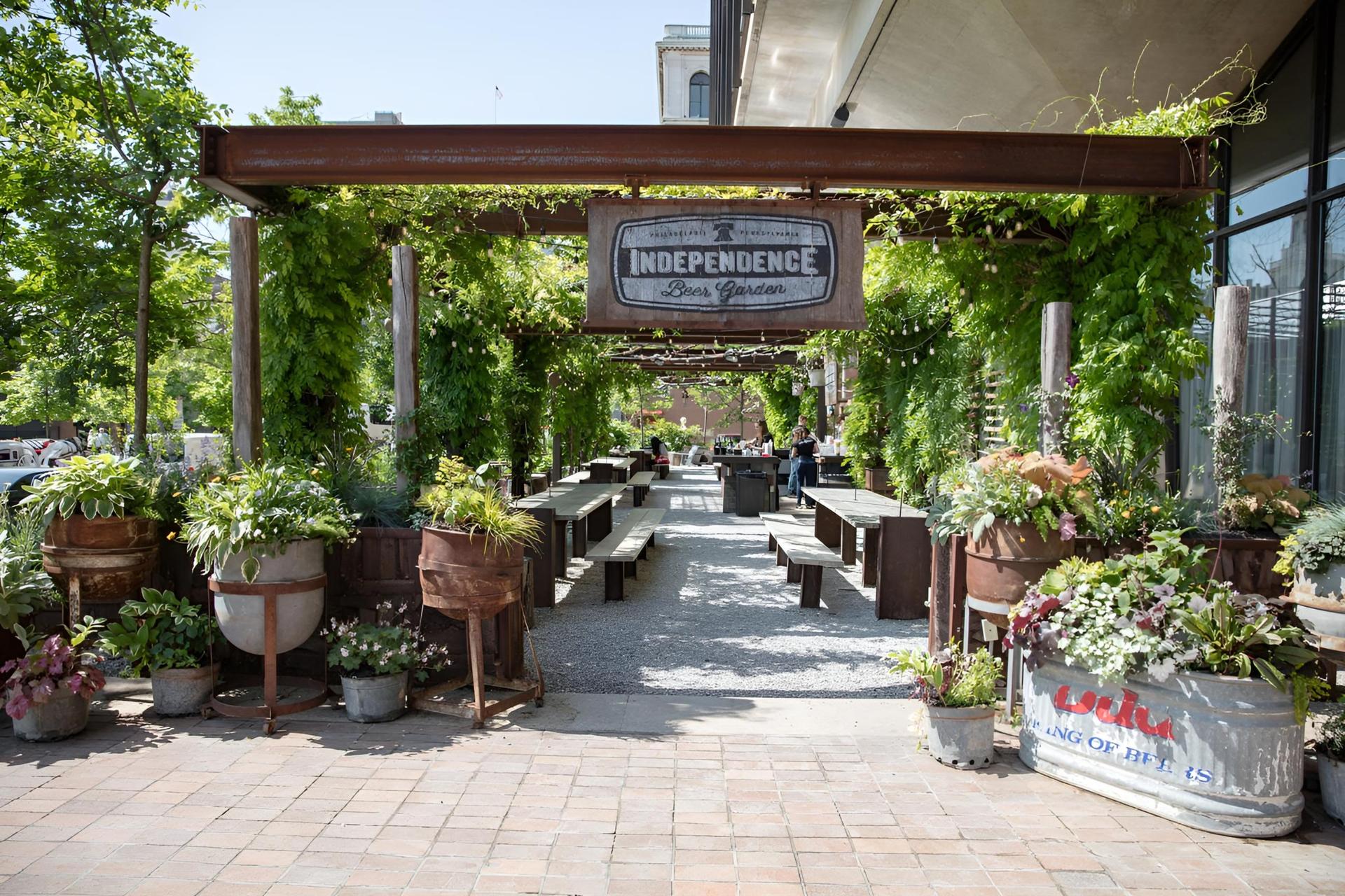 8 Beer Gardens In Philadelphia For A Refreshingly Good Time