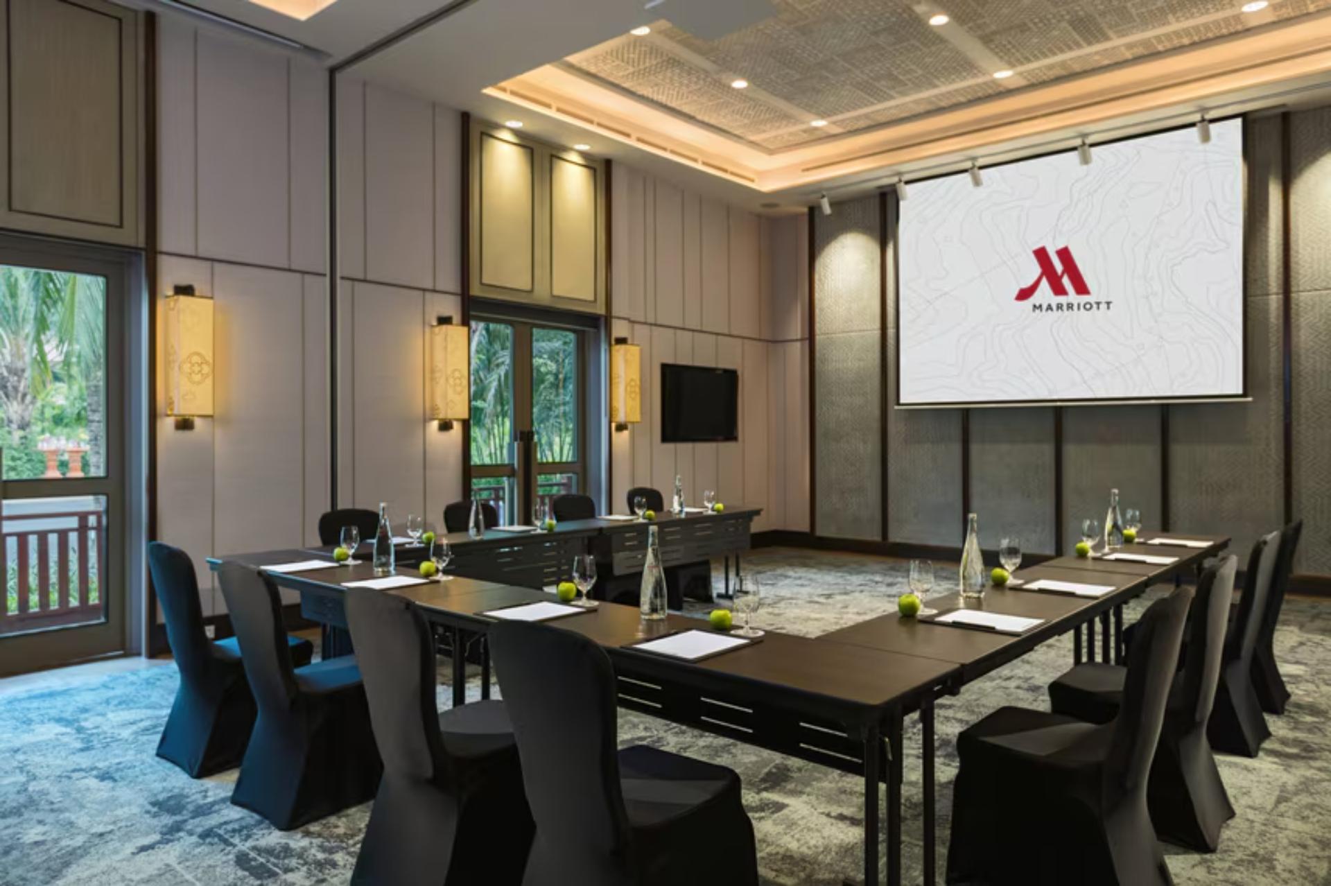 Thipmontha Board Room