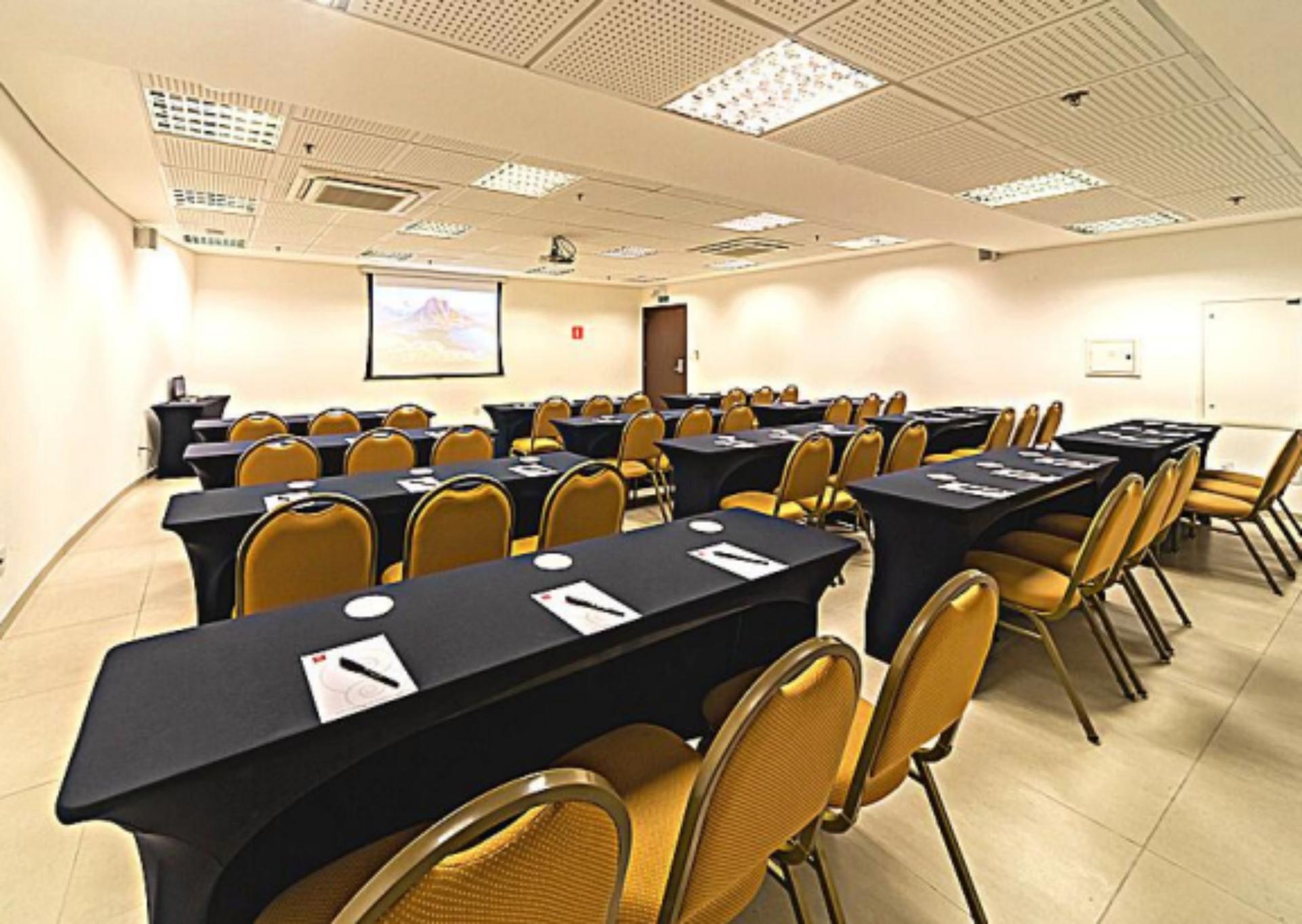 Hibiscus Room