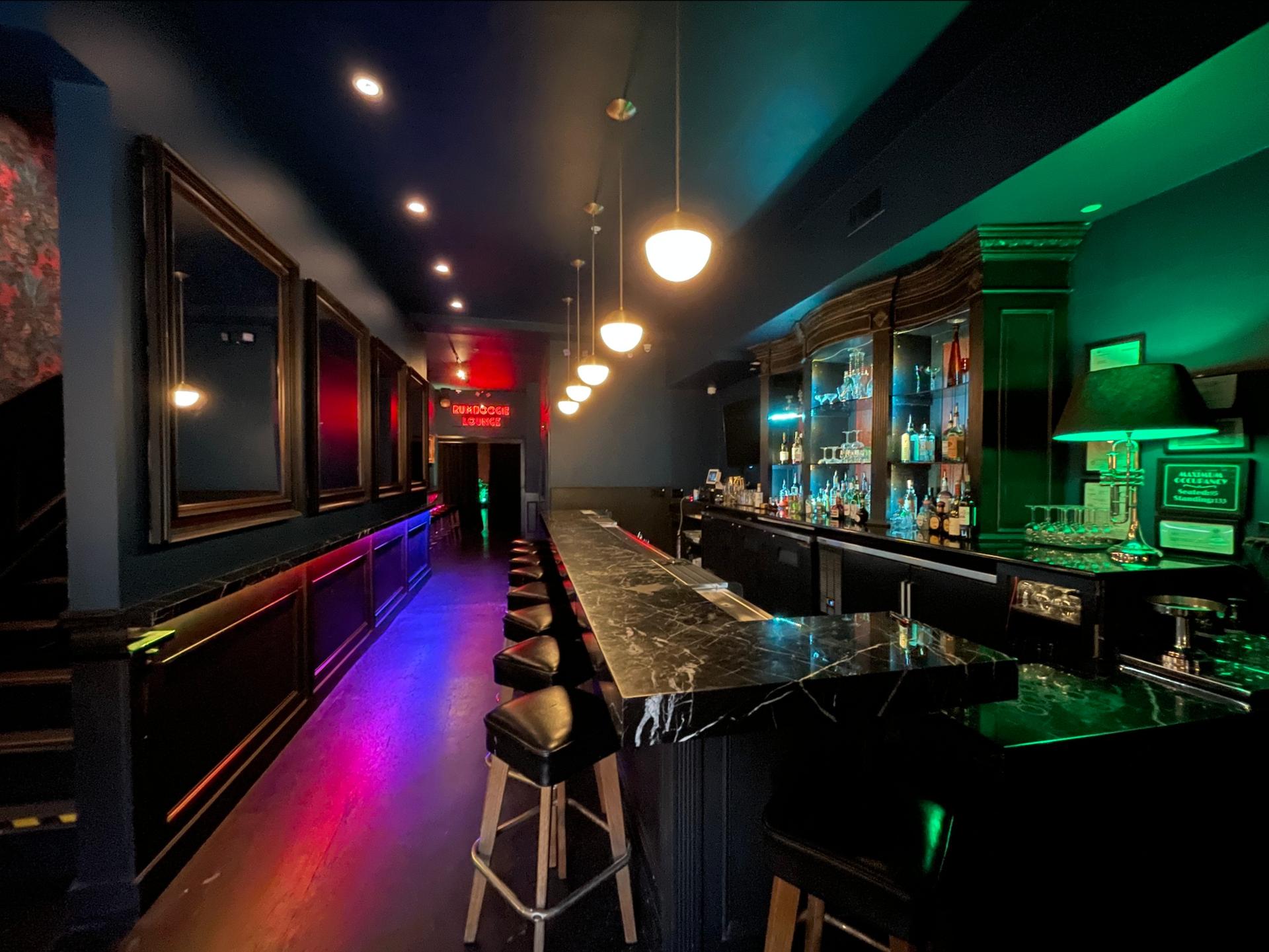Continental Cocktail Bar