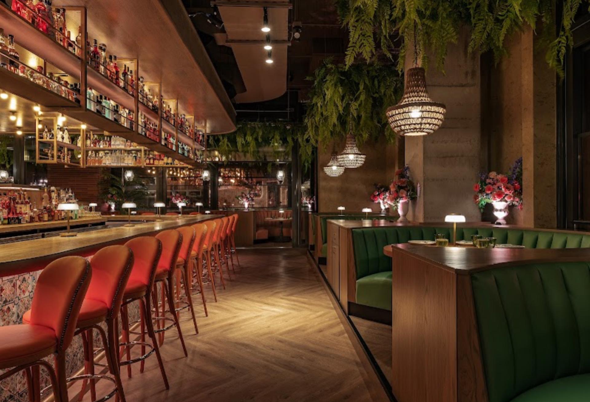 Peninsula Bar