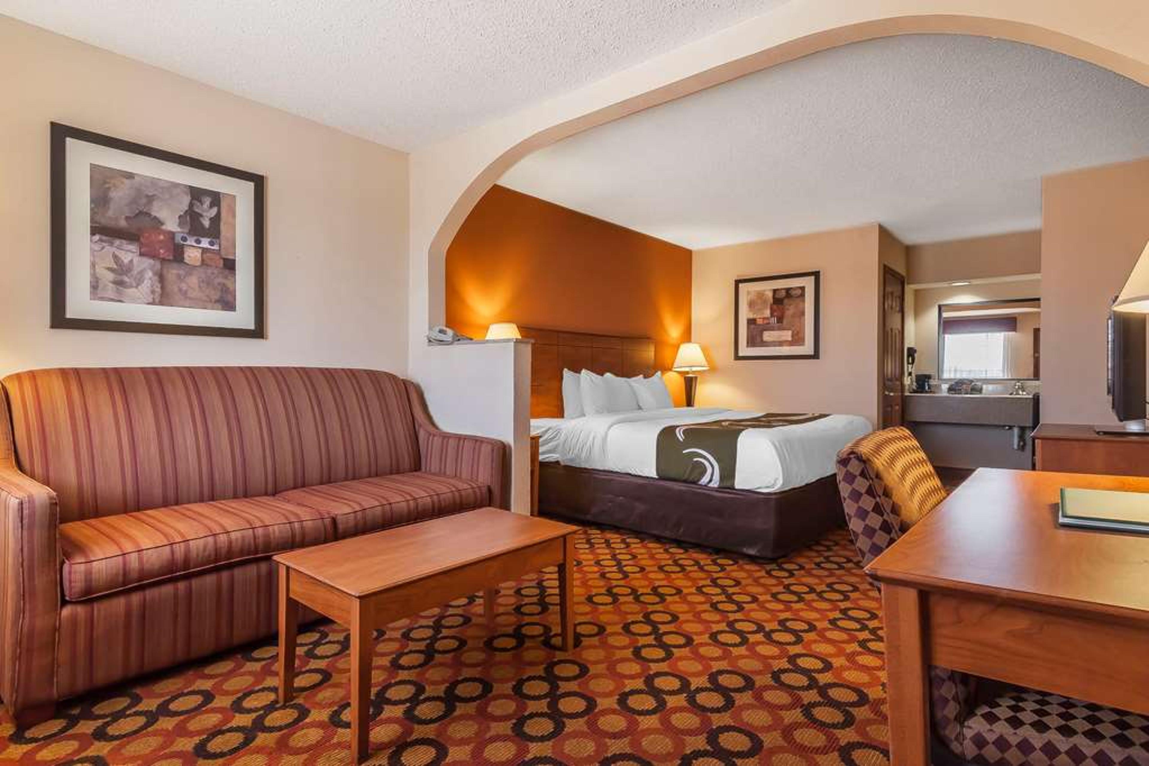 QUALITY INN AND SUITES OWASSO US-16