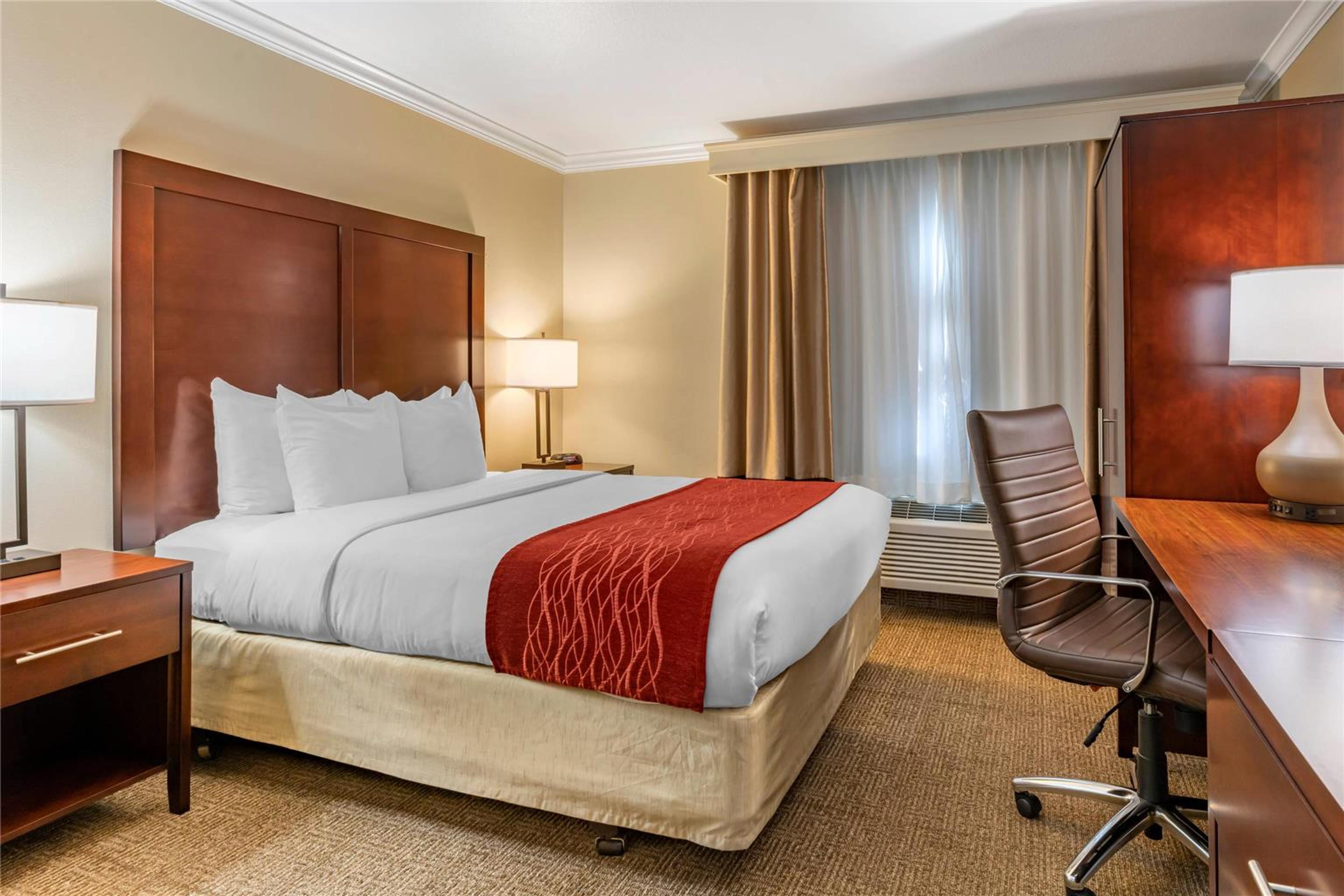 COMFORT INN COLUMBIA GORGE