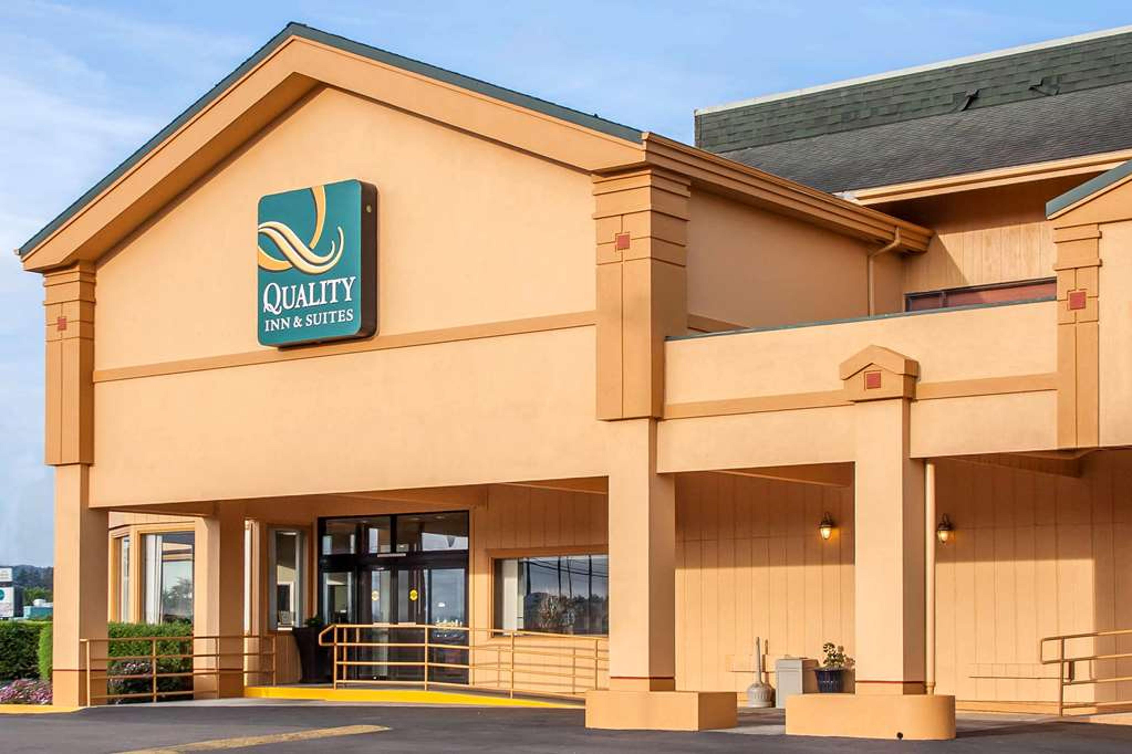 QUALITY INN AND SUITES AT COOS BAY