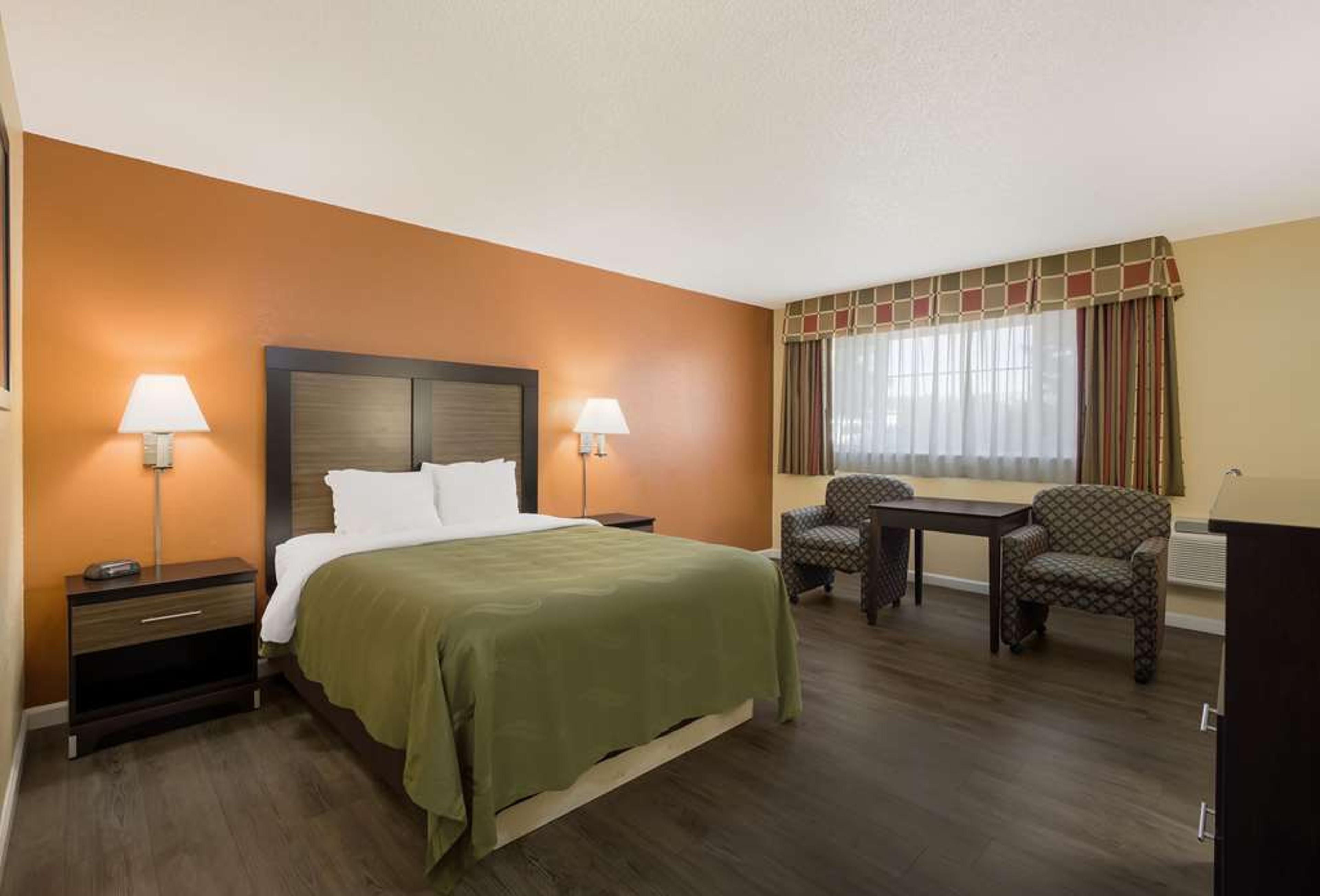 QUALITY INN AND SUITES MEDFORD AIRP