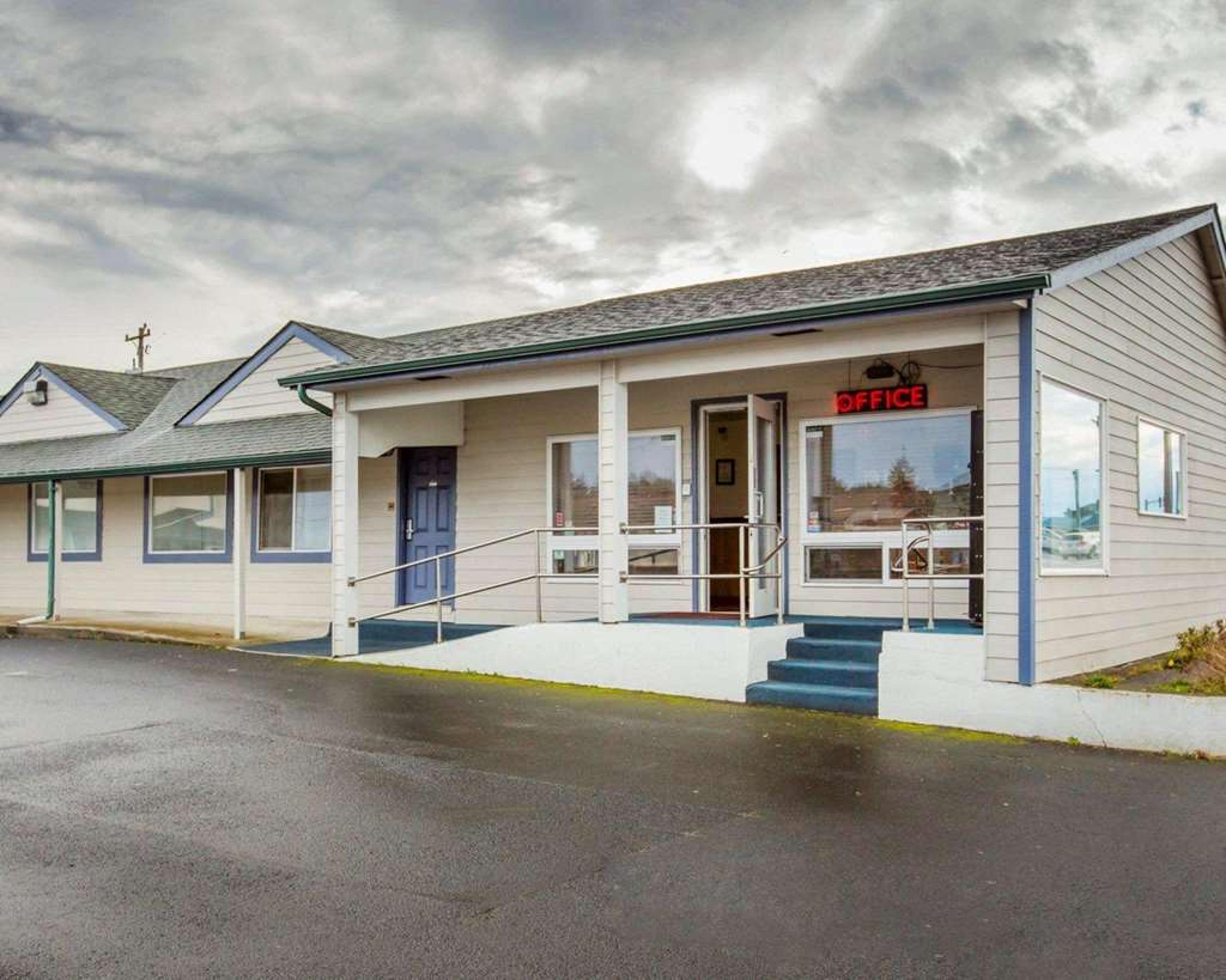 RODEWAY INN NEWPORT