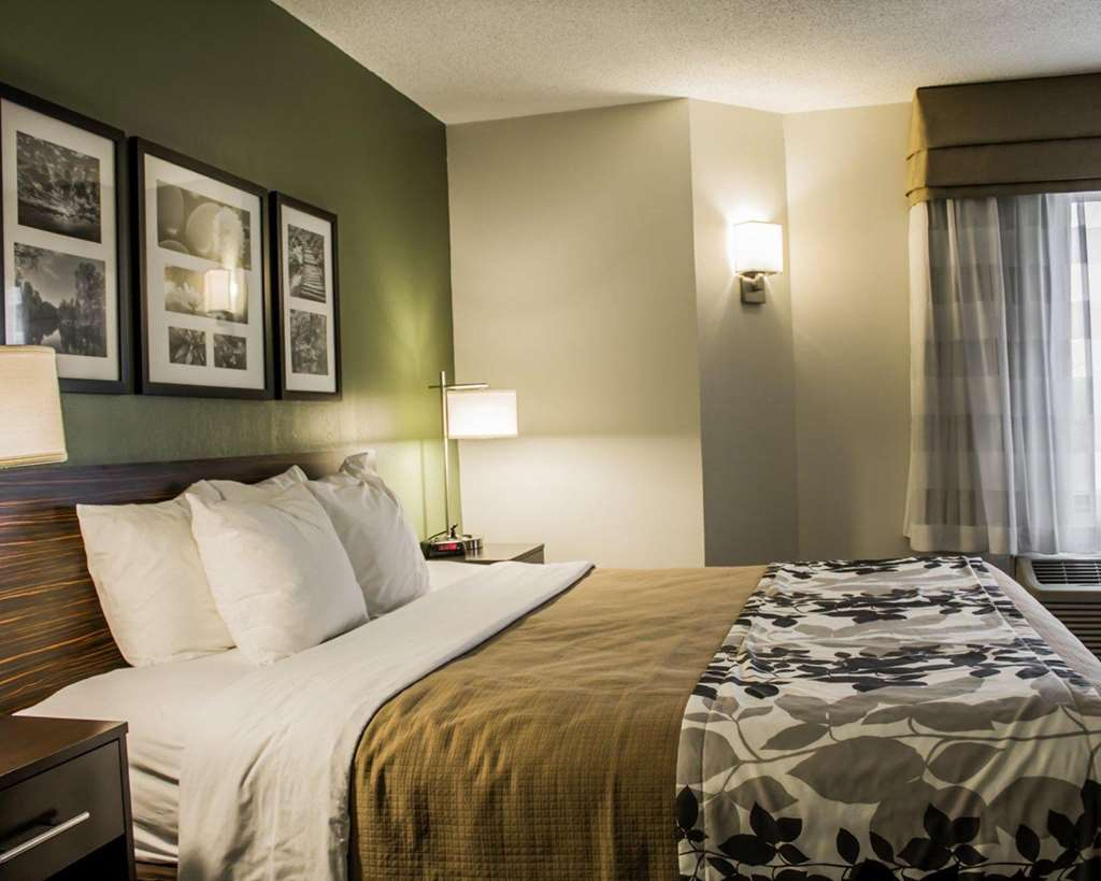 SLEEP INN