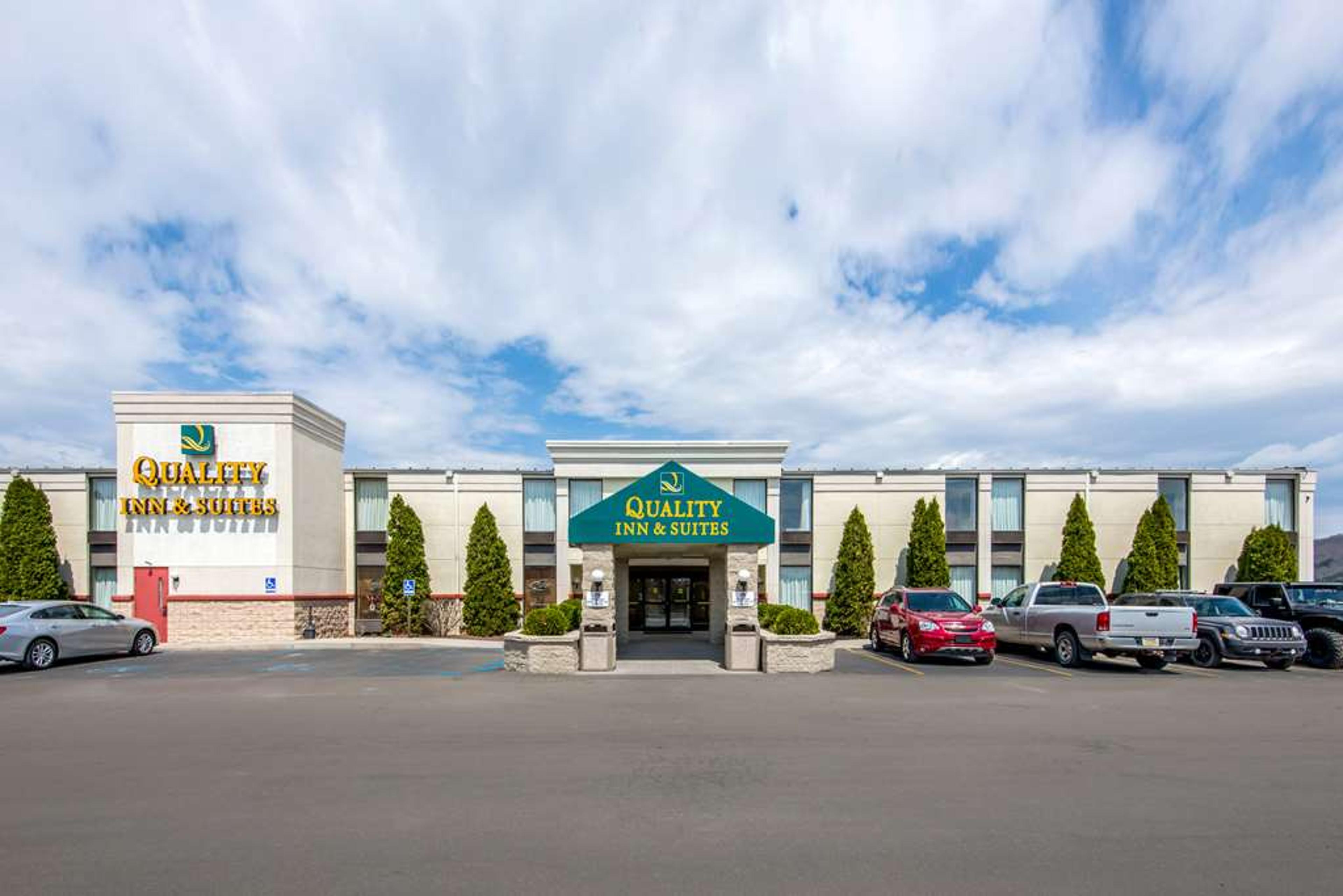 QUALITY INN AND SUITES