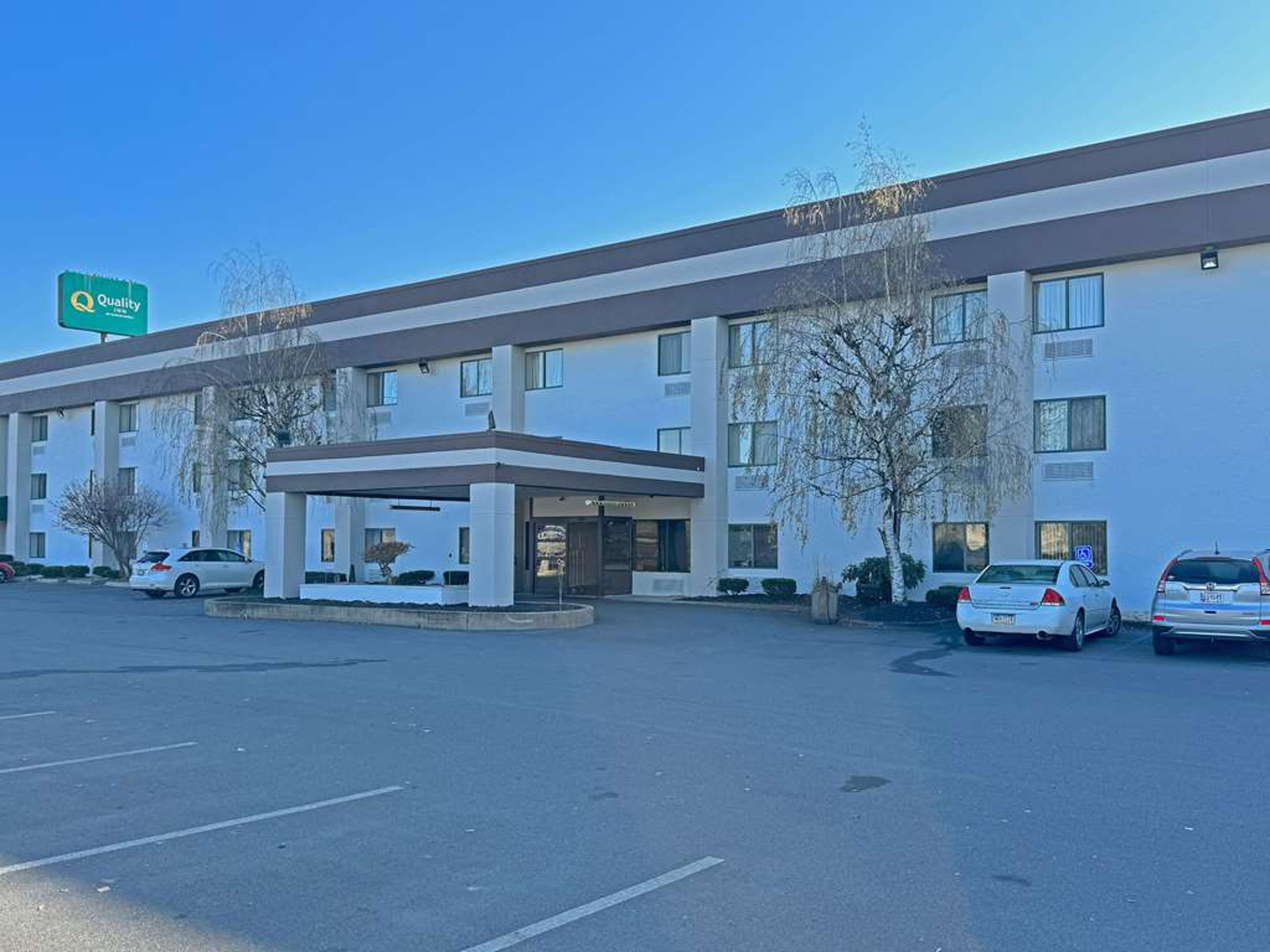 QUALITY INN ARENA