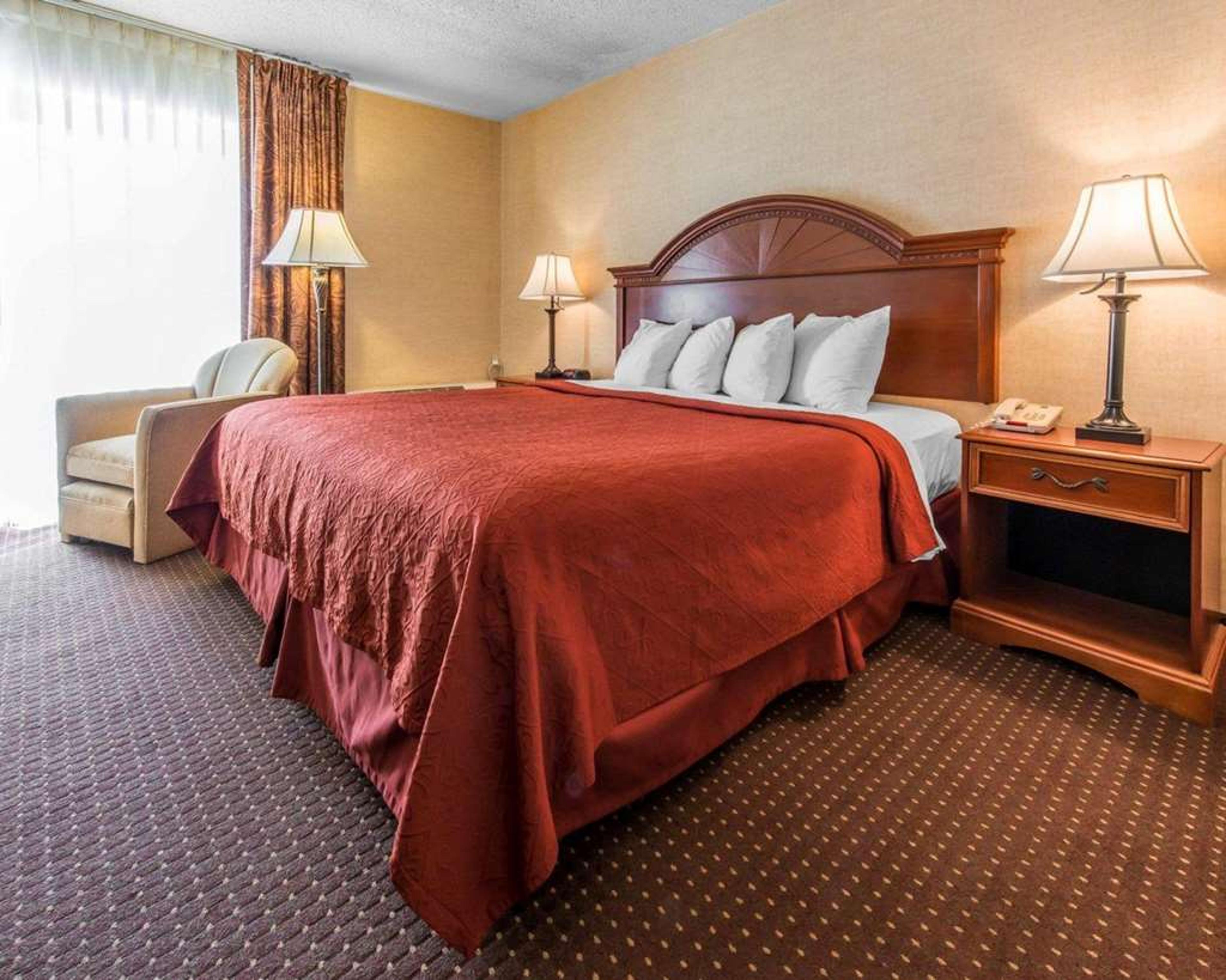 QUALITY INN & SUITES CONFERENCE CEN