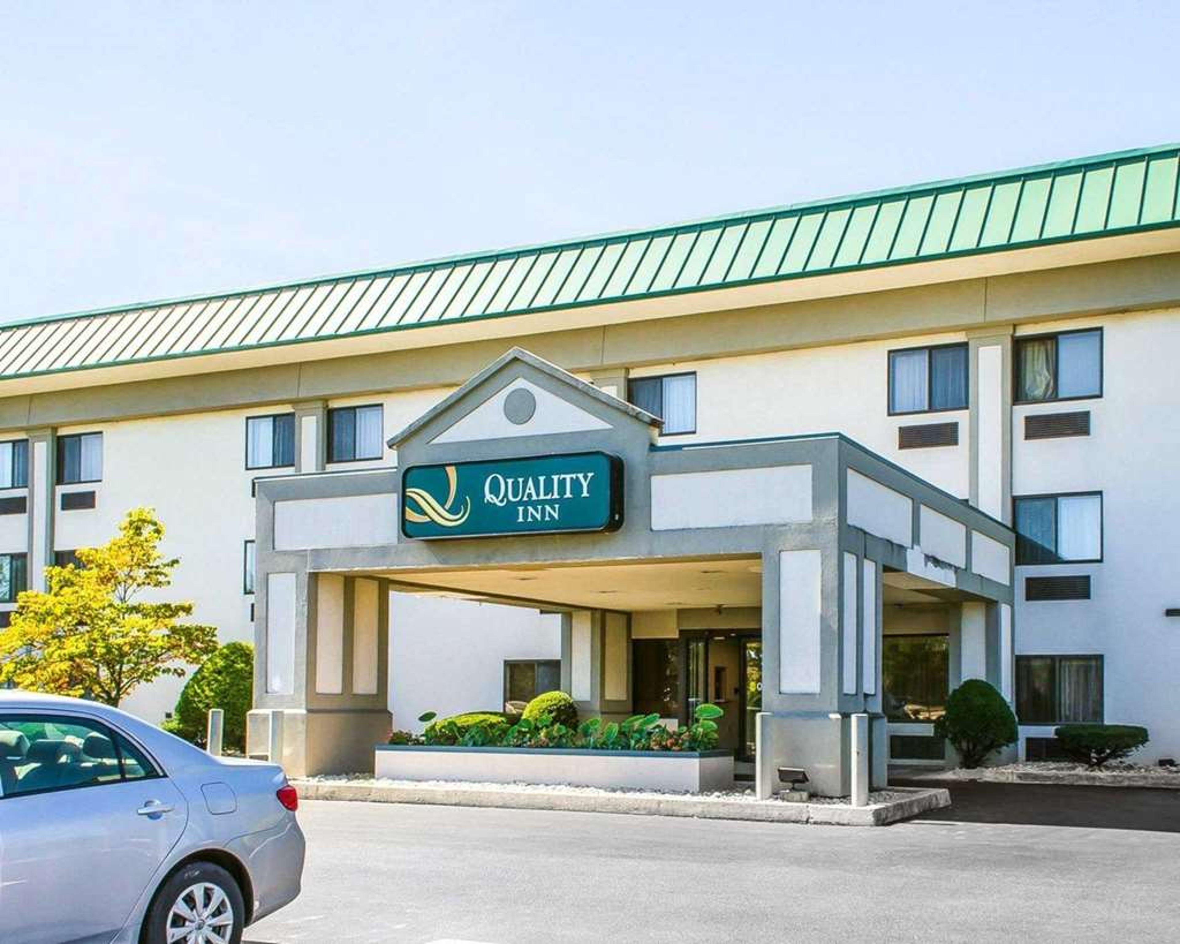 QUALITY INN HARRISBURG - HERSHEY AR