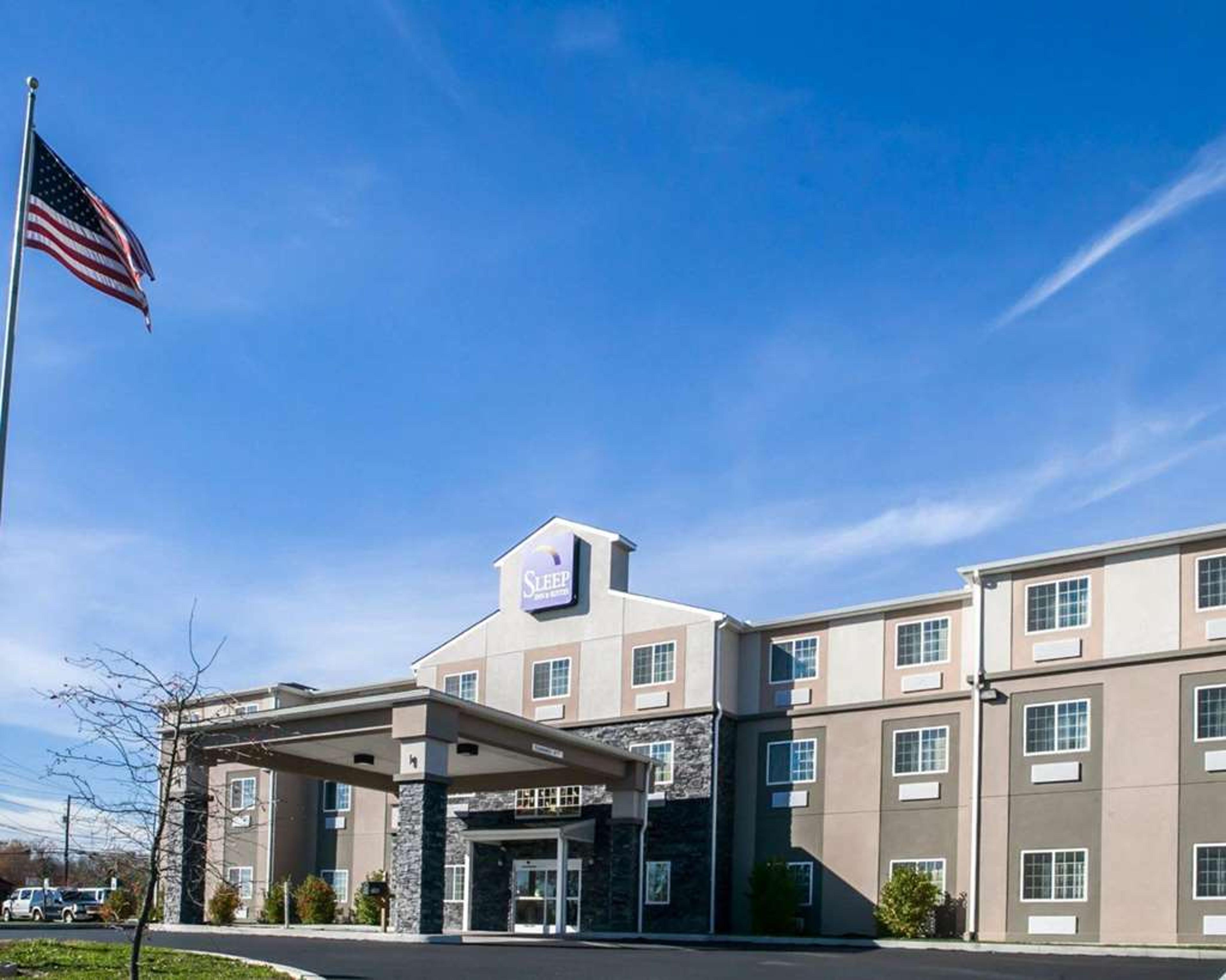 SLEEP INN AND SUITES HARRISBURG - H