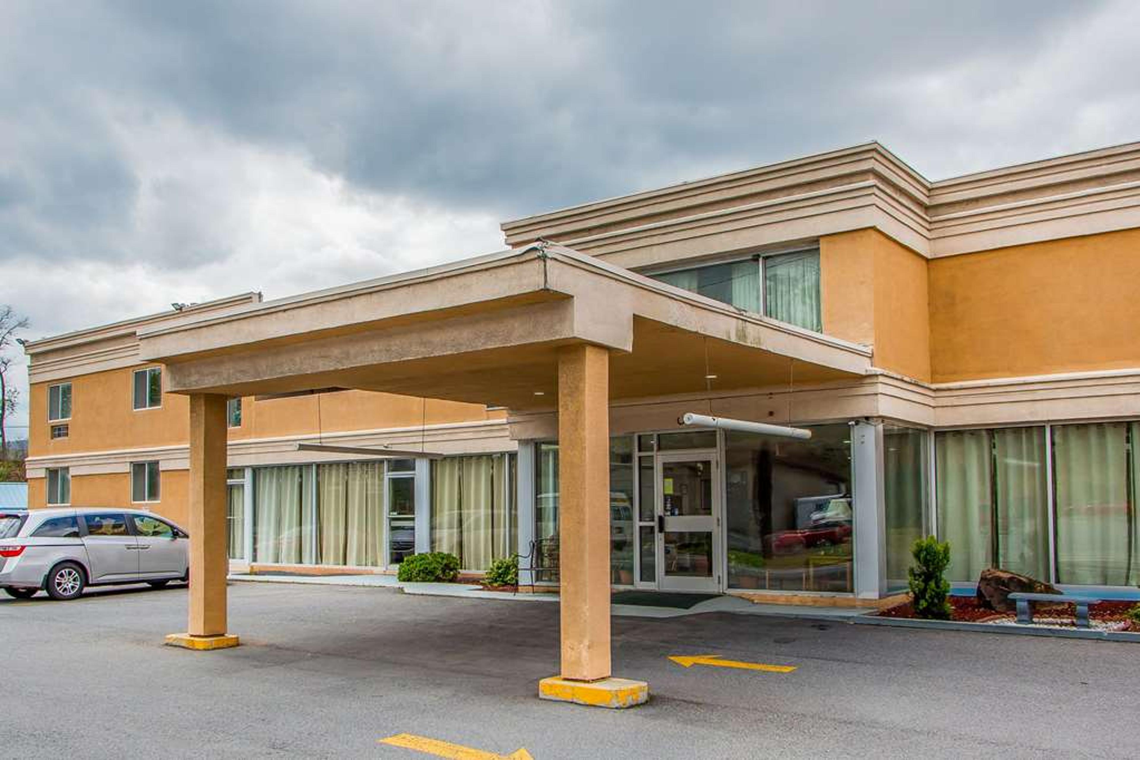 RODEWAY INN