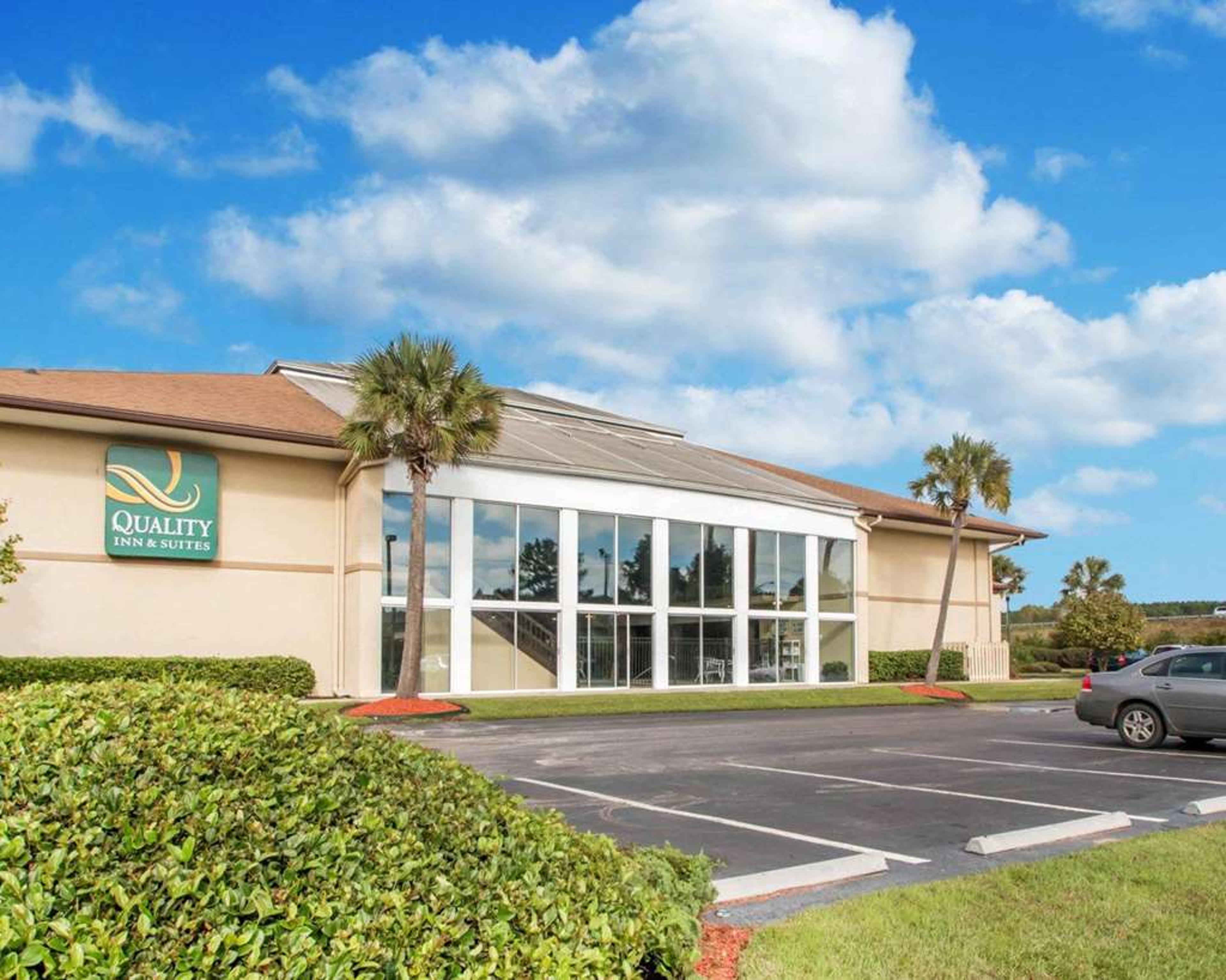 QUALITY INN AND SUITES