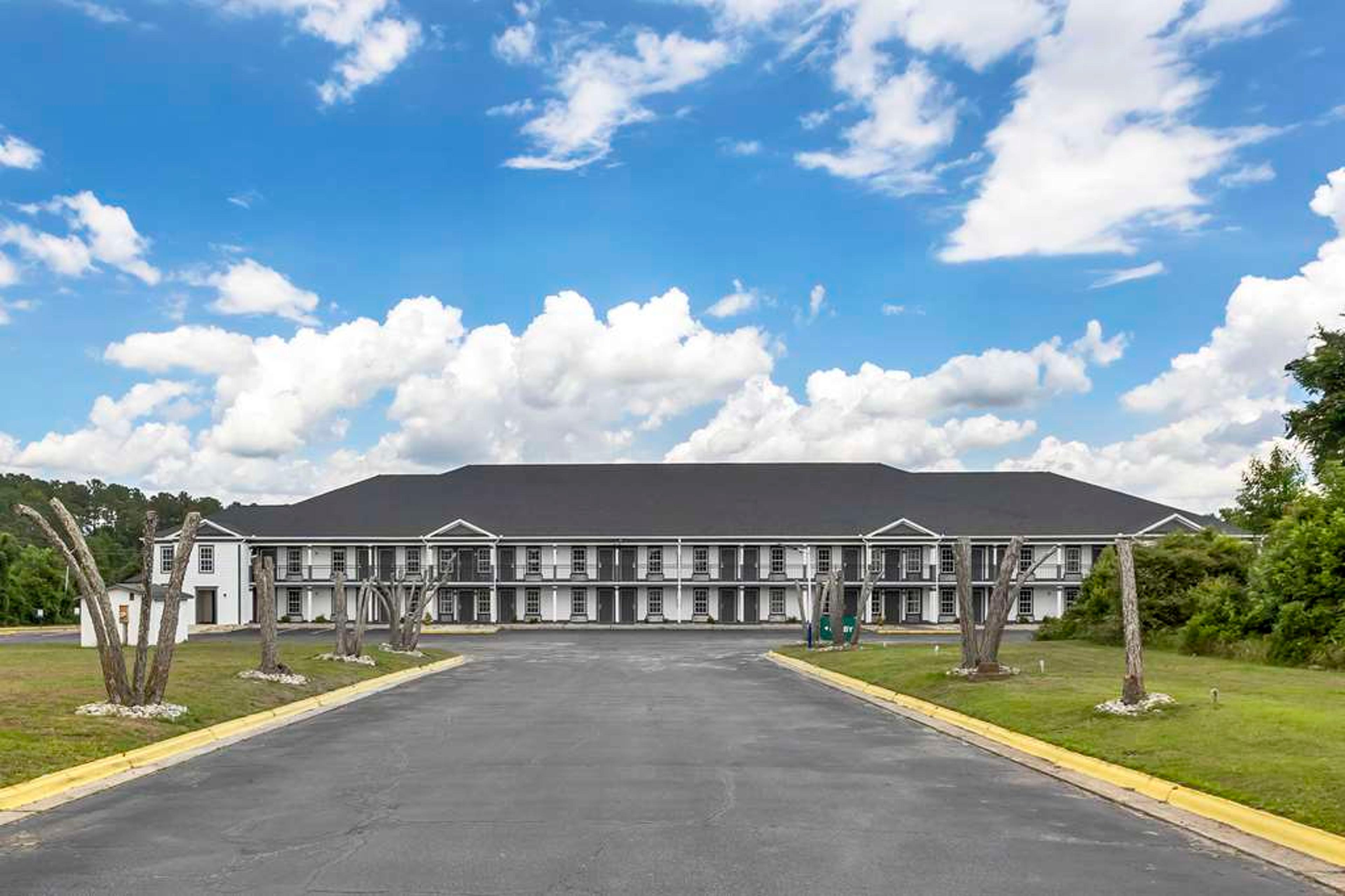 QUALITY INN AND SUITES