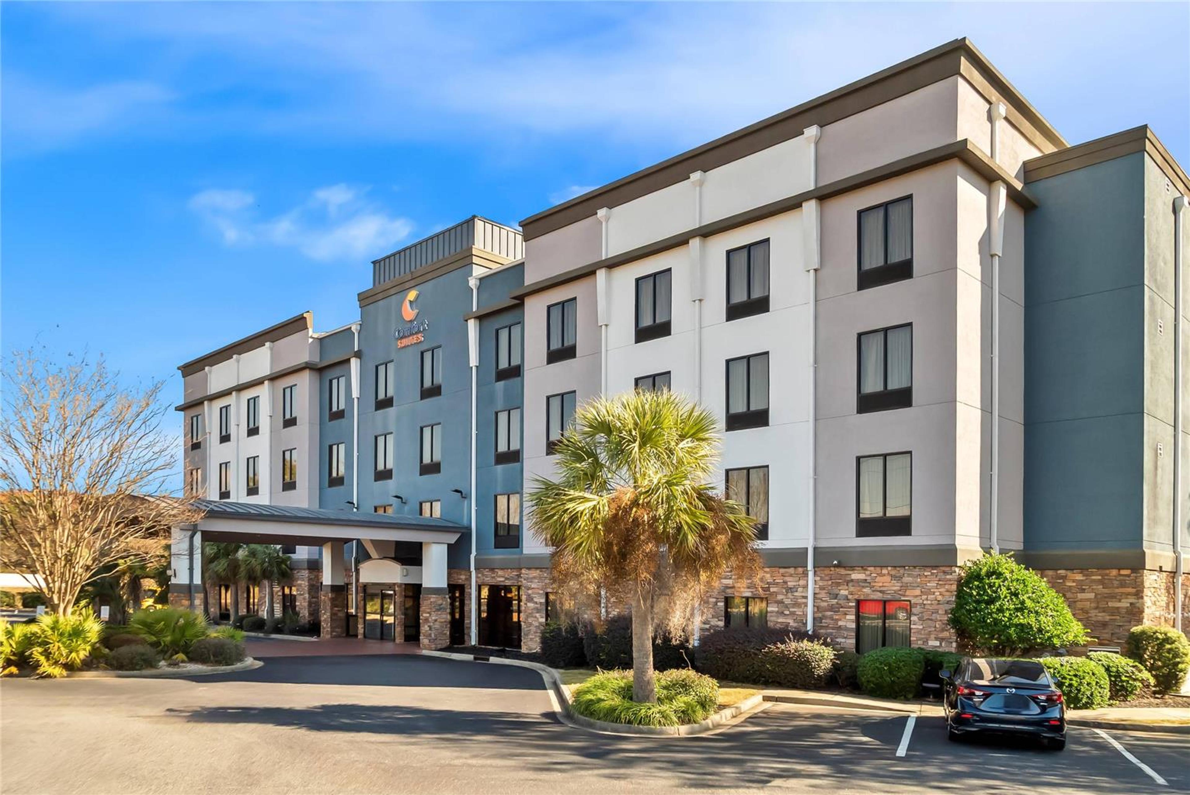COMFORT SUITES SIMPSONVILLE - GREEN