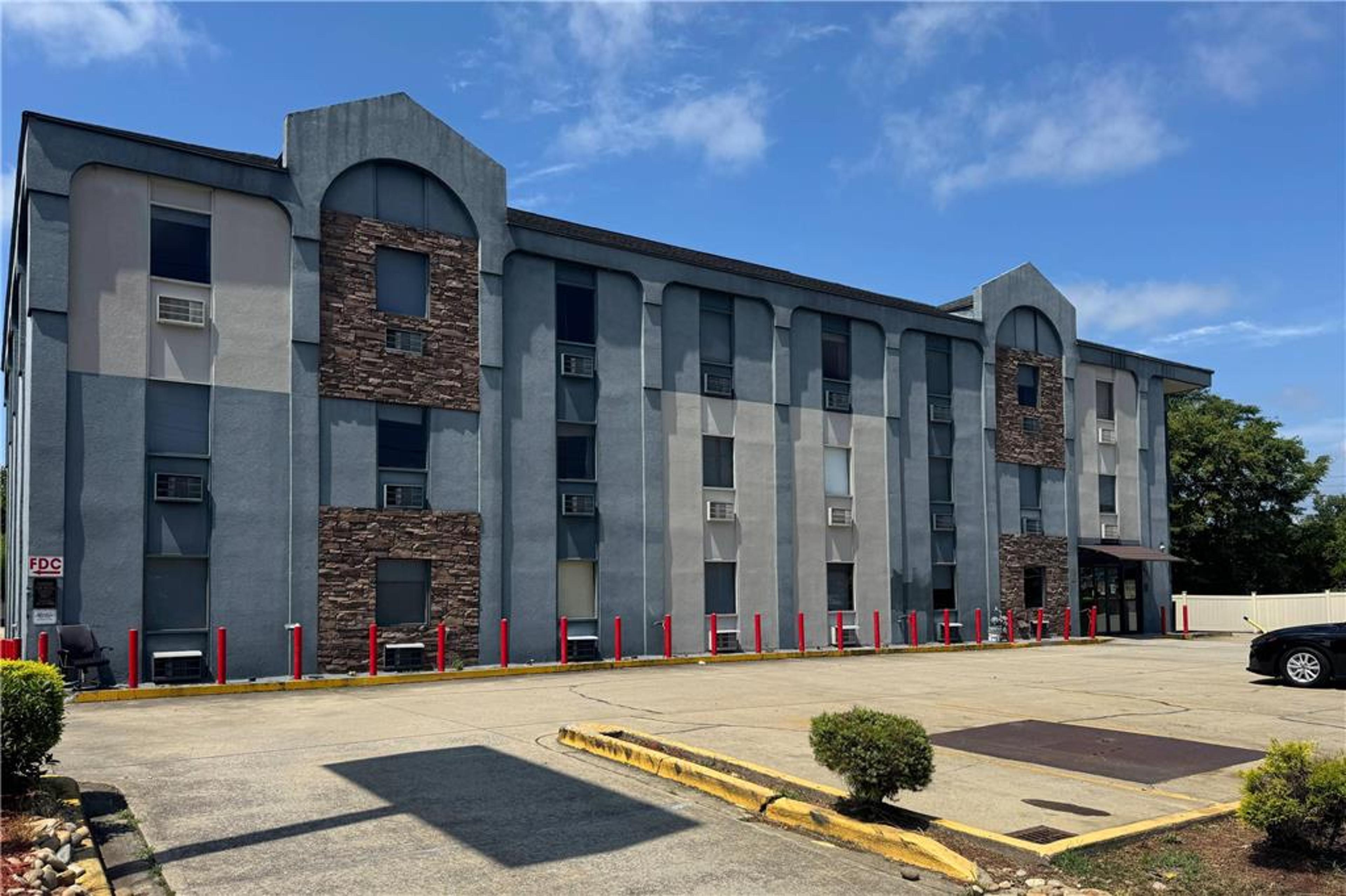 GALLUS STADIUM PARK INN AN ASCEND C