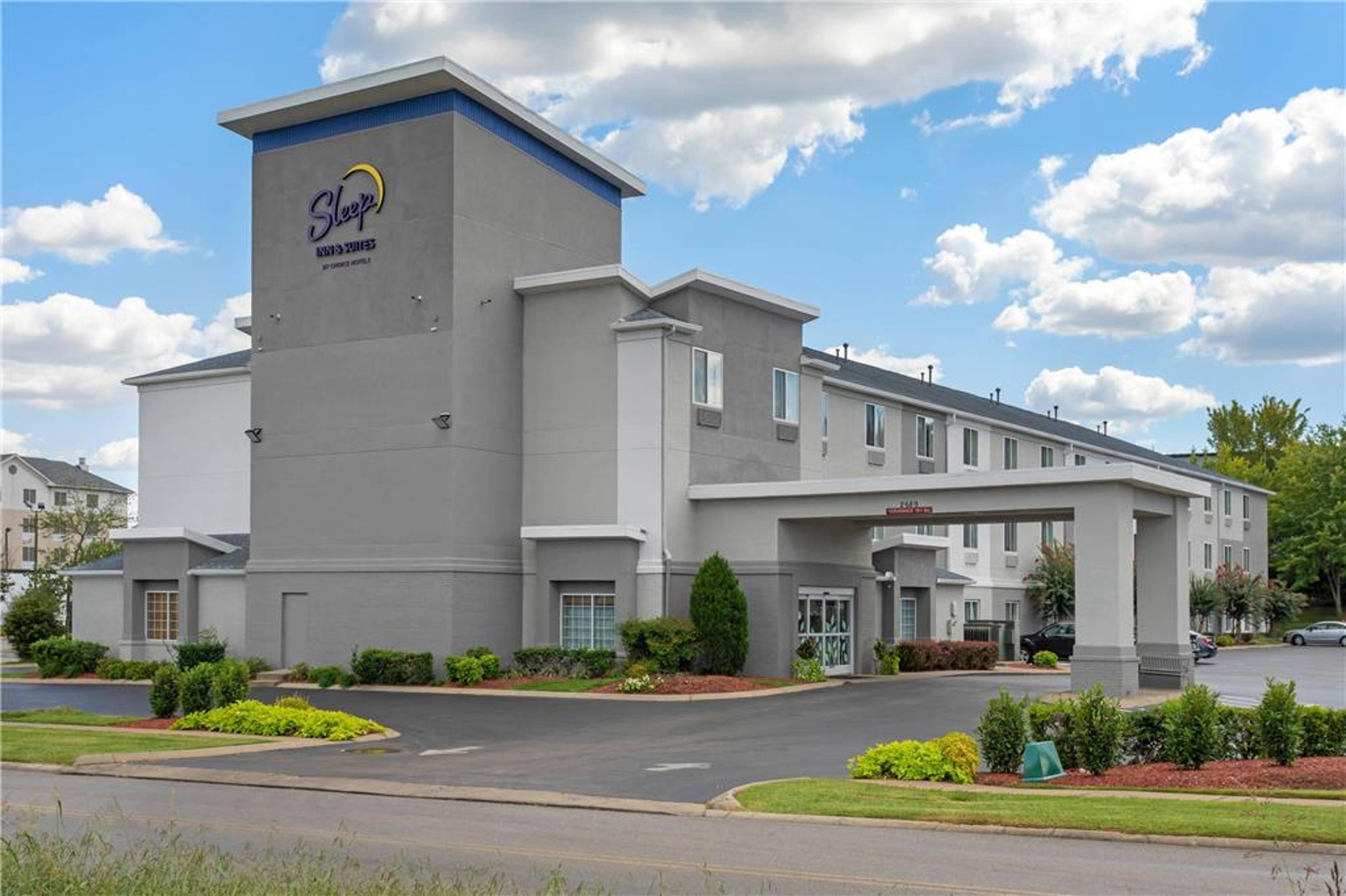 SLEEP INN AND SUITES SMYRNA - NASHV