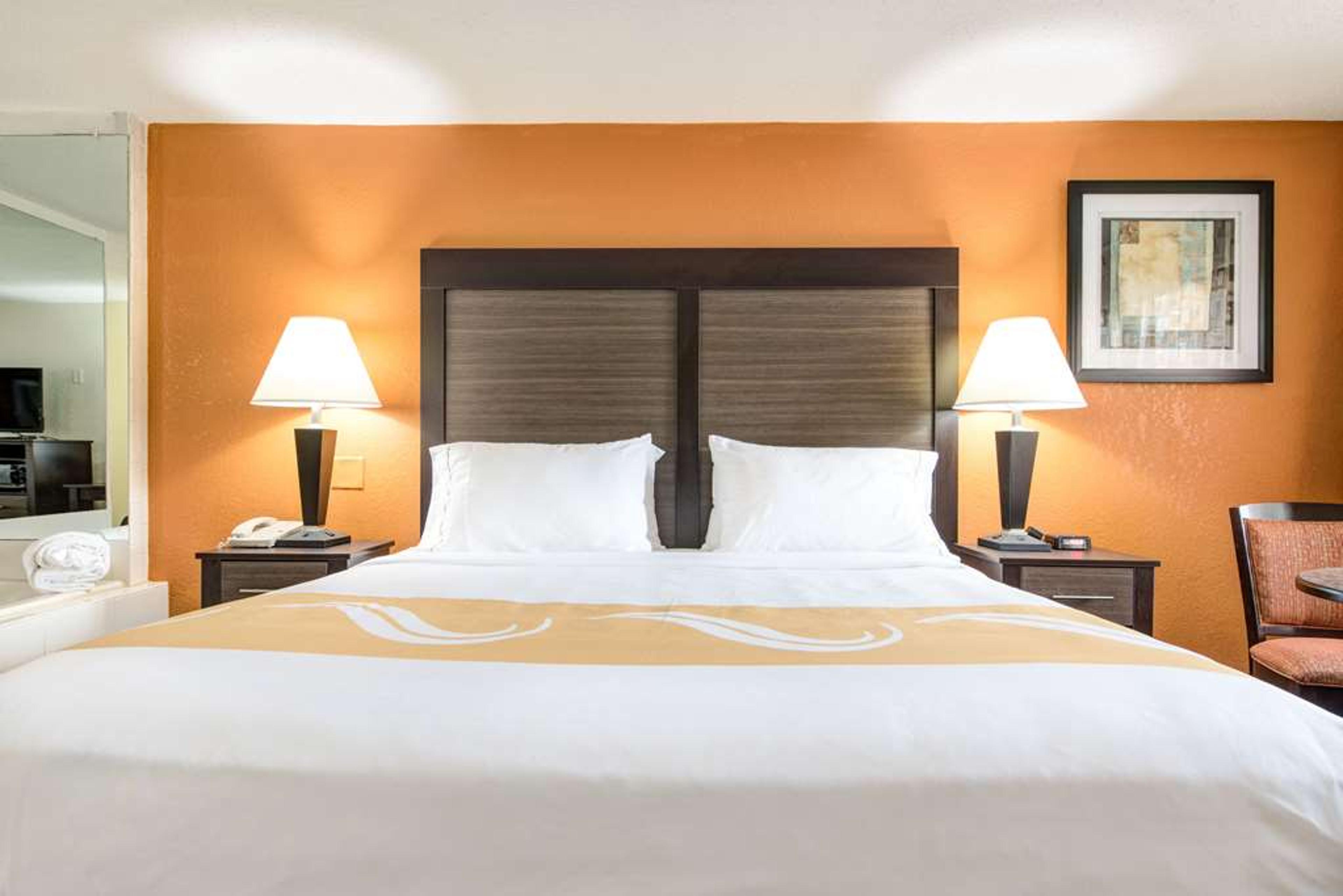 QUALITY INN CREEKSIDE - DOWNTOWN GA