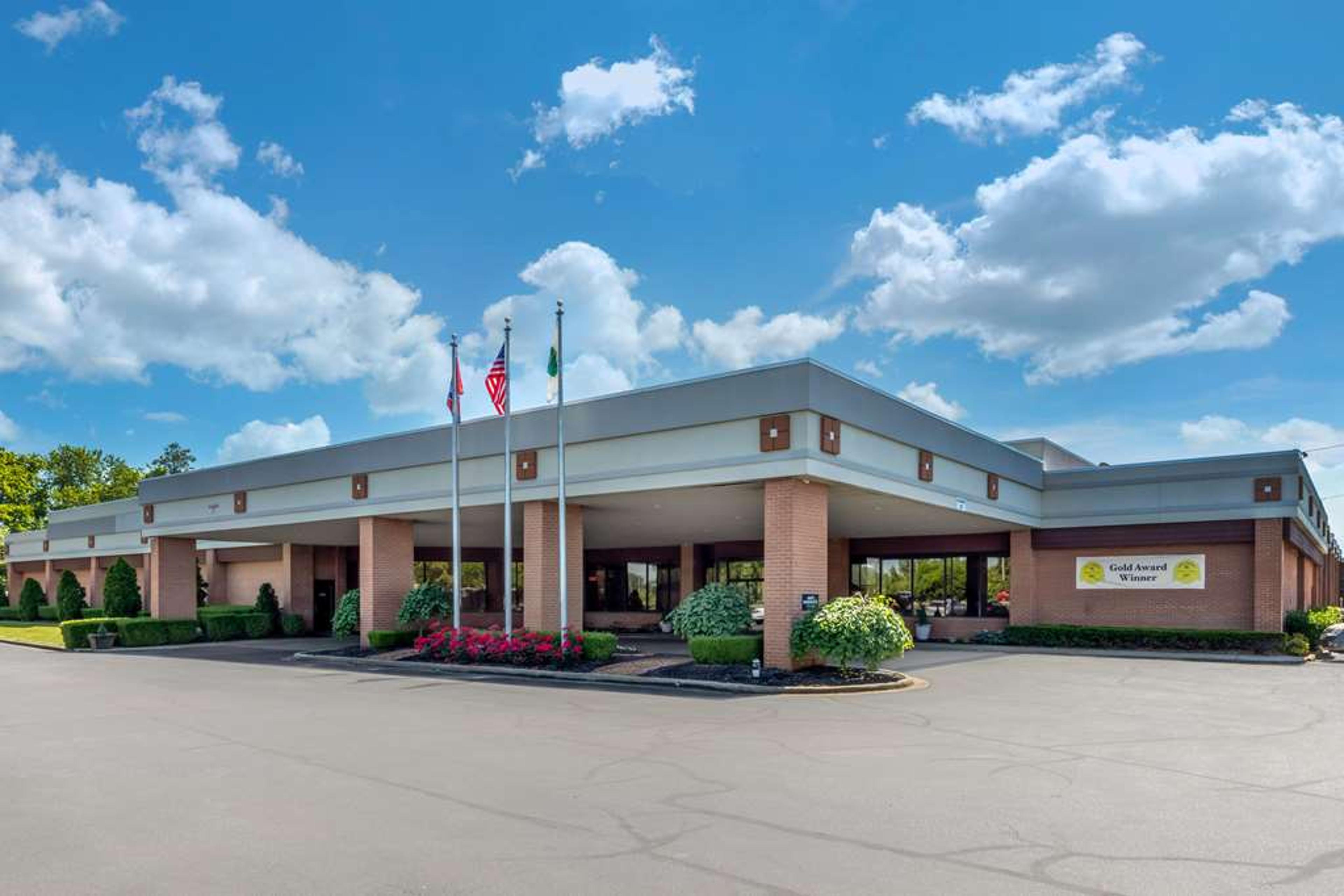 QUALITY INN EXIT 4
