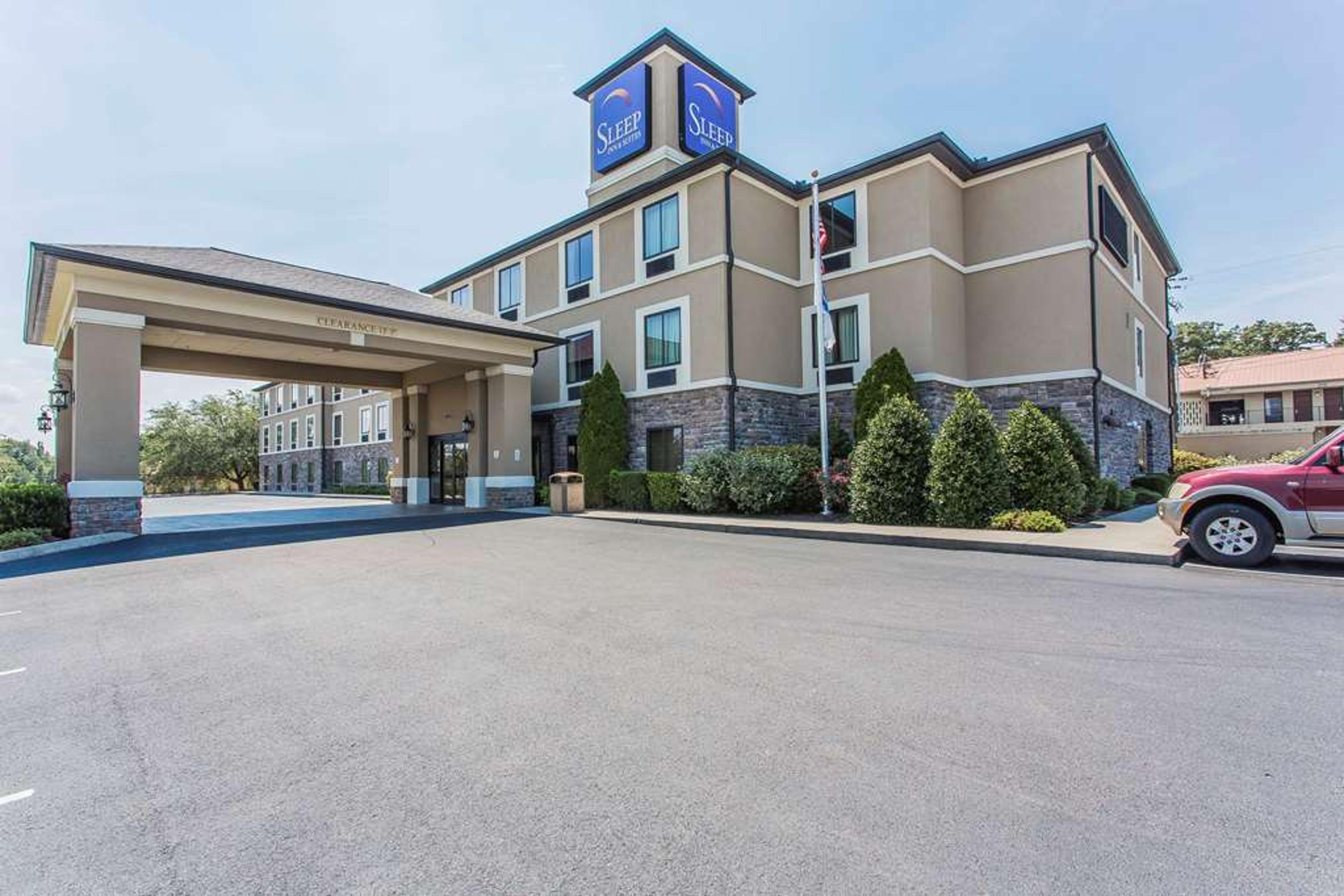SLEEP INN AND SUITES MANCHESTER NEA