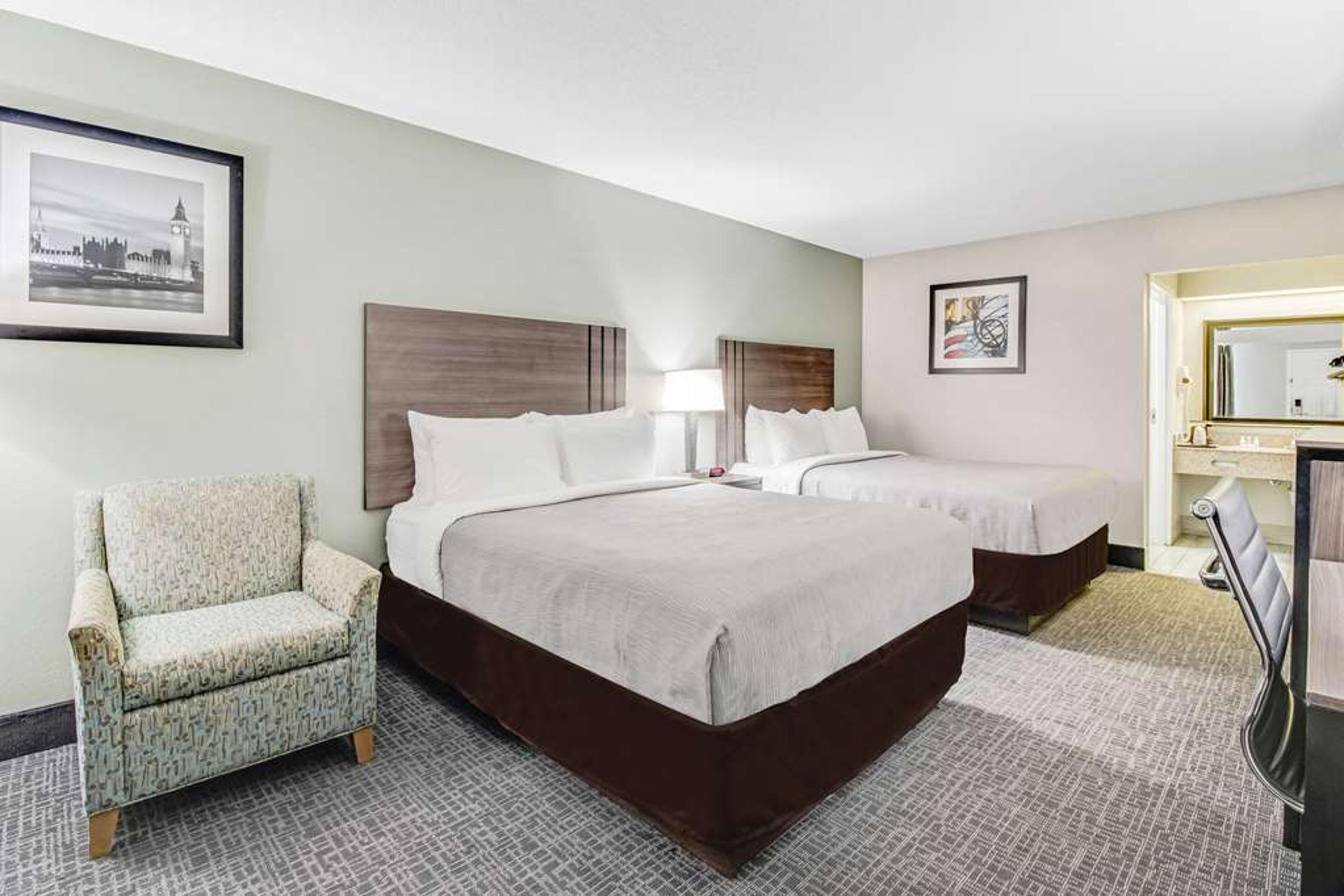 QUALITY INN WHITE HOUSE