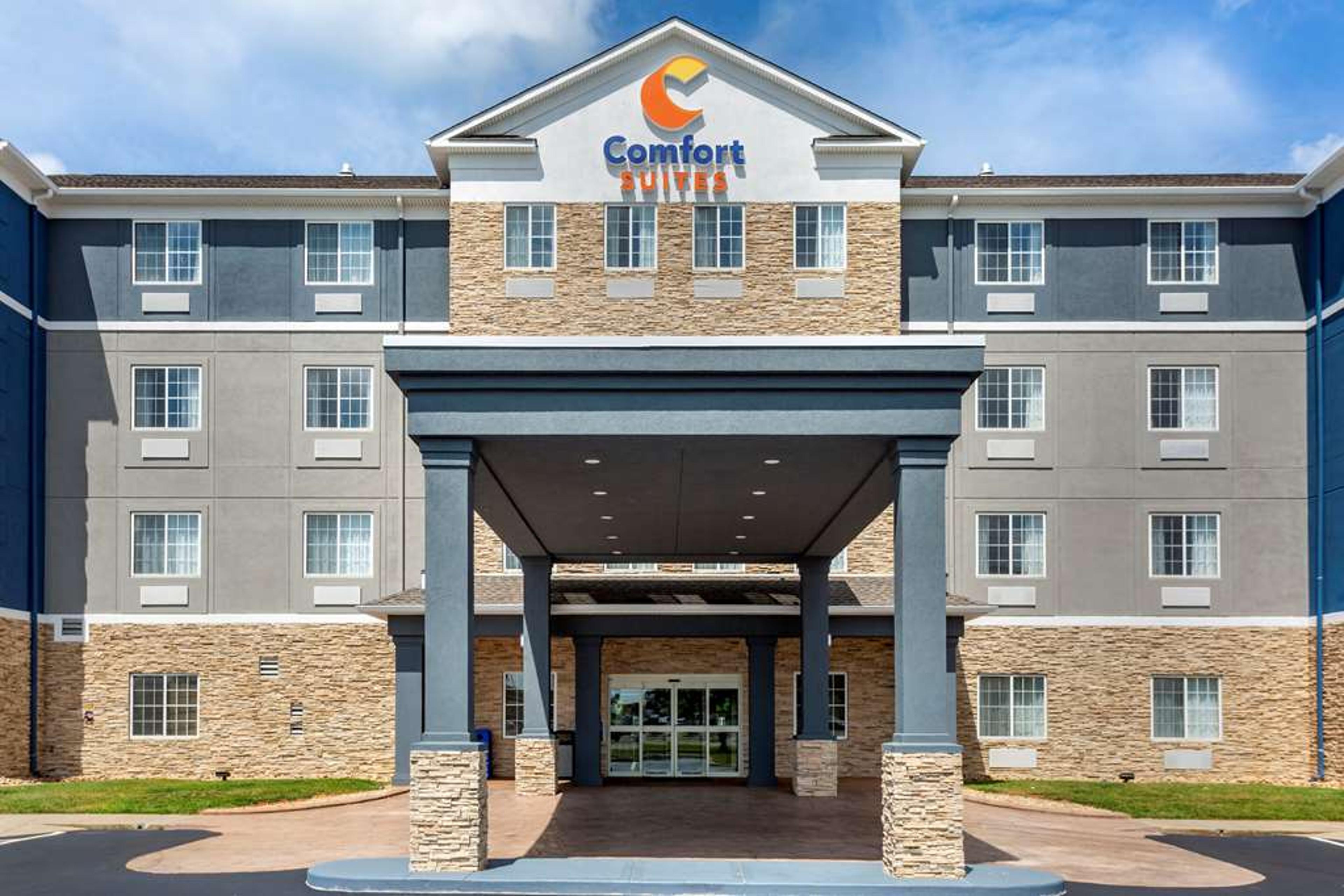 COMFORT SUITES
