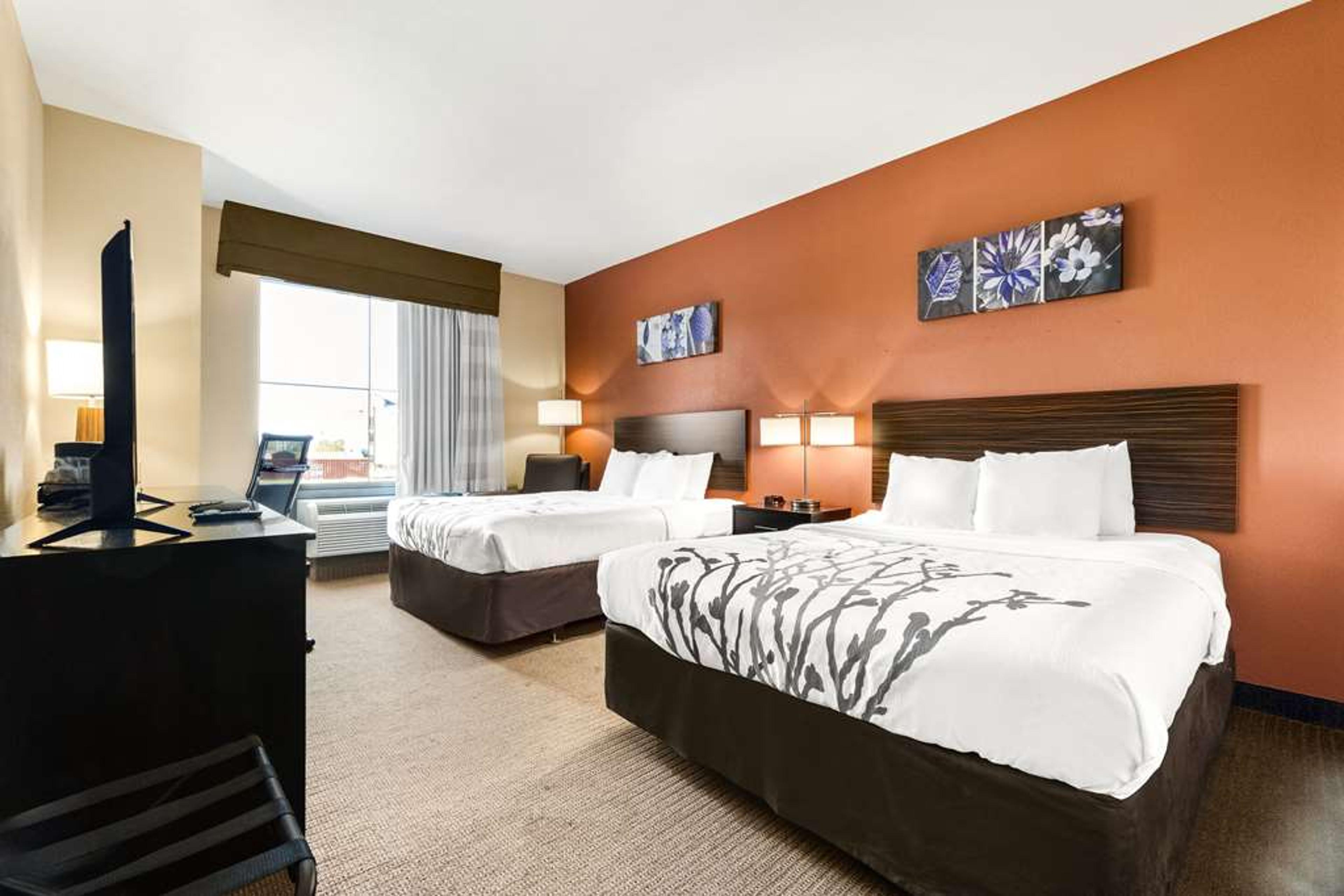 SLEEP INN AND SUITES DYERSBURG I-15