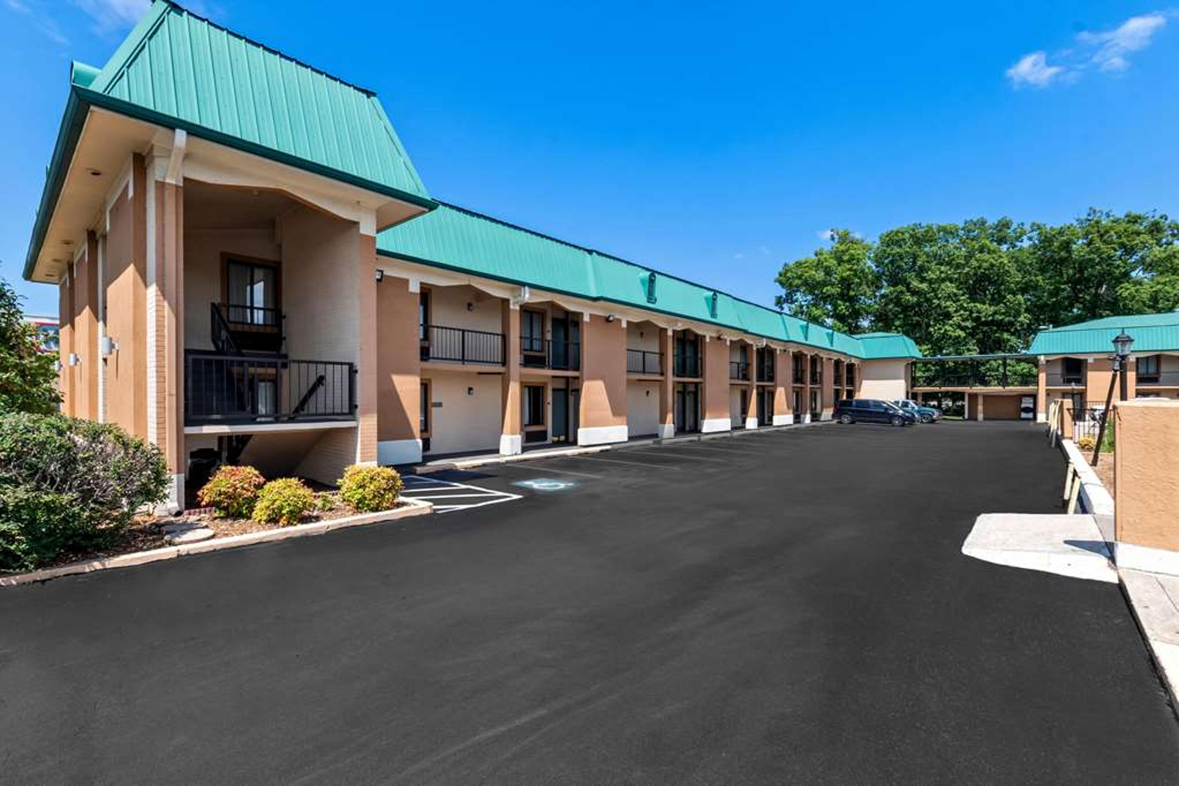 QUALITY INN TULLAHOMA