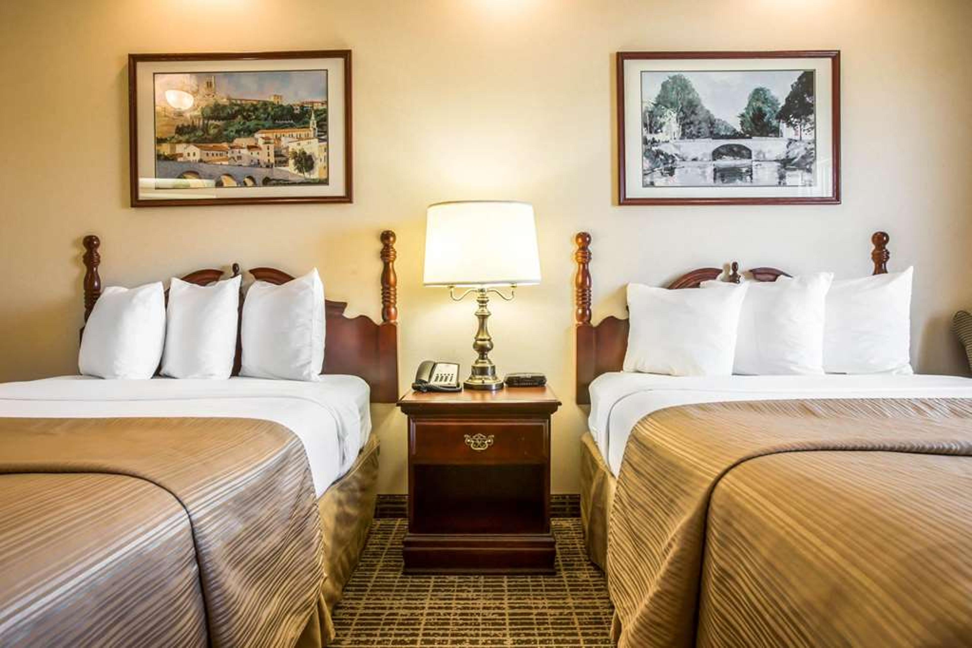 QUALITY INN GREENEVILLE