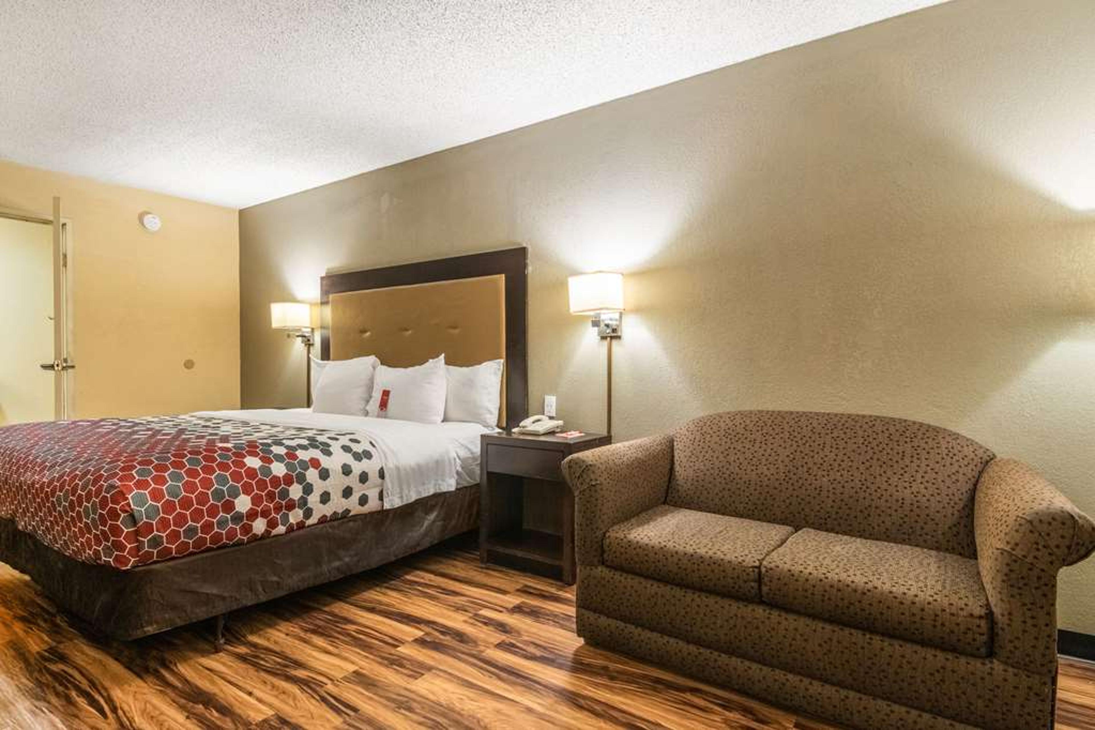 ECONO LODGE HILLSBORO I-35