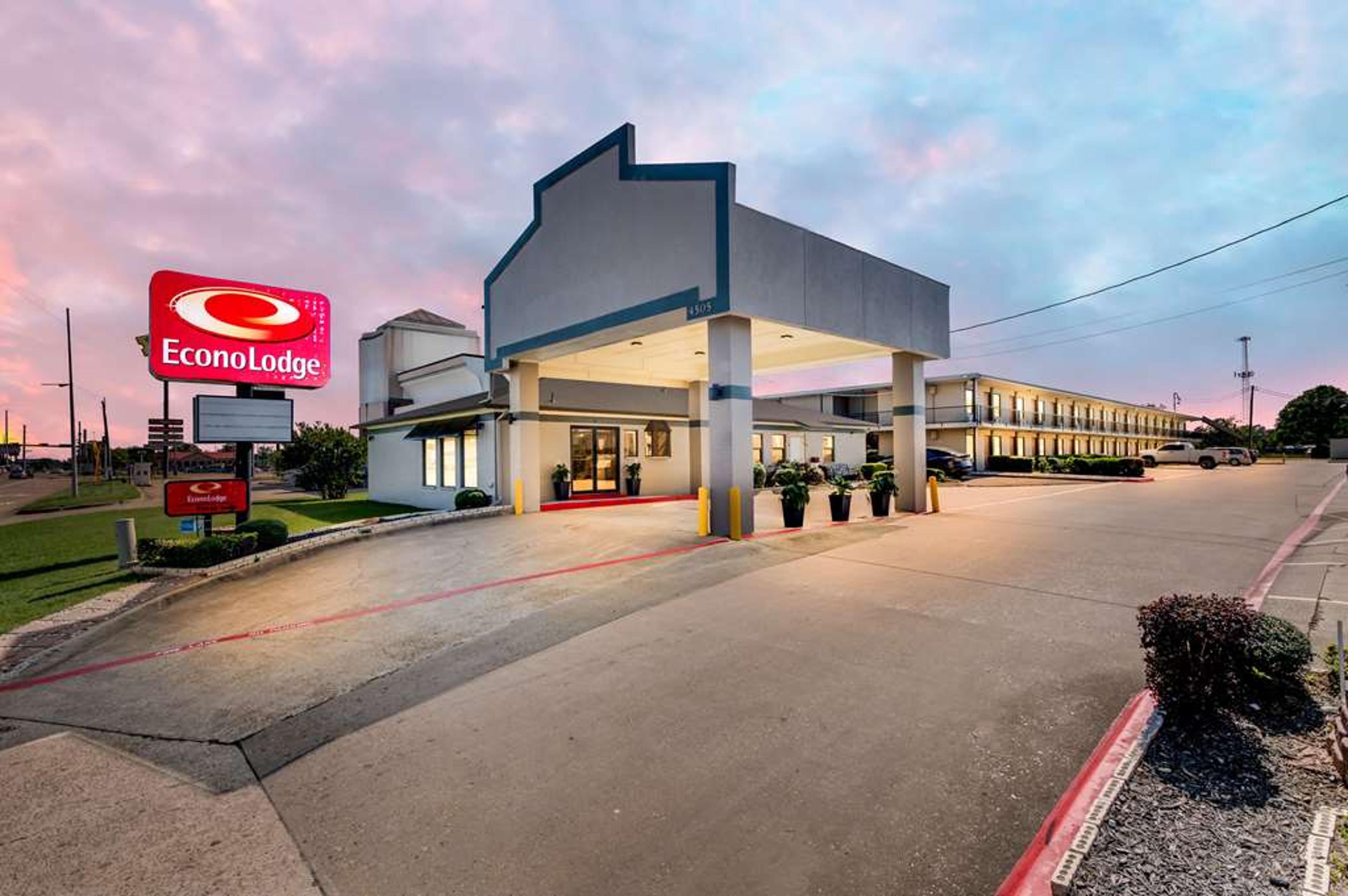 ECONO LODGE TEXARKANA I-30