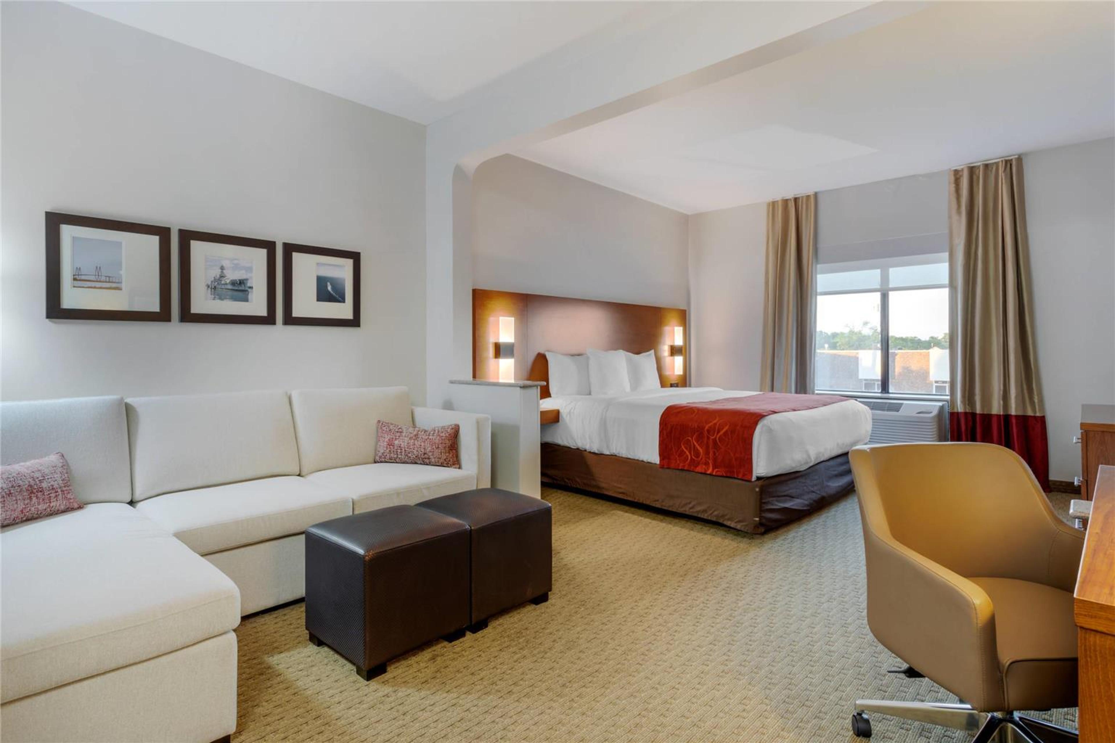 COMFORT SUITES LA PORTE