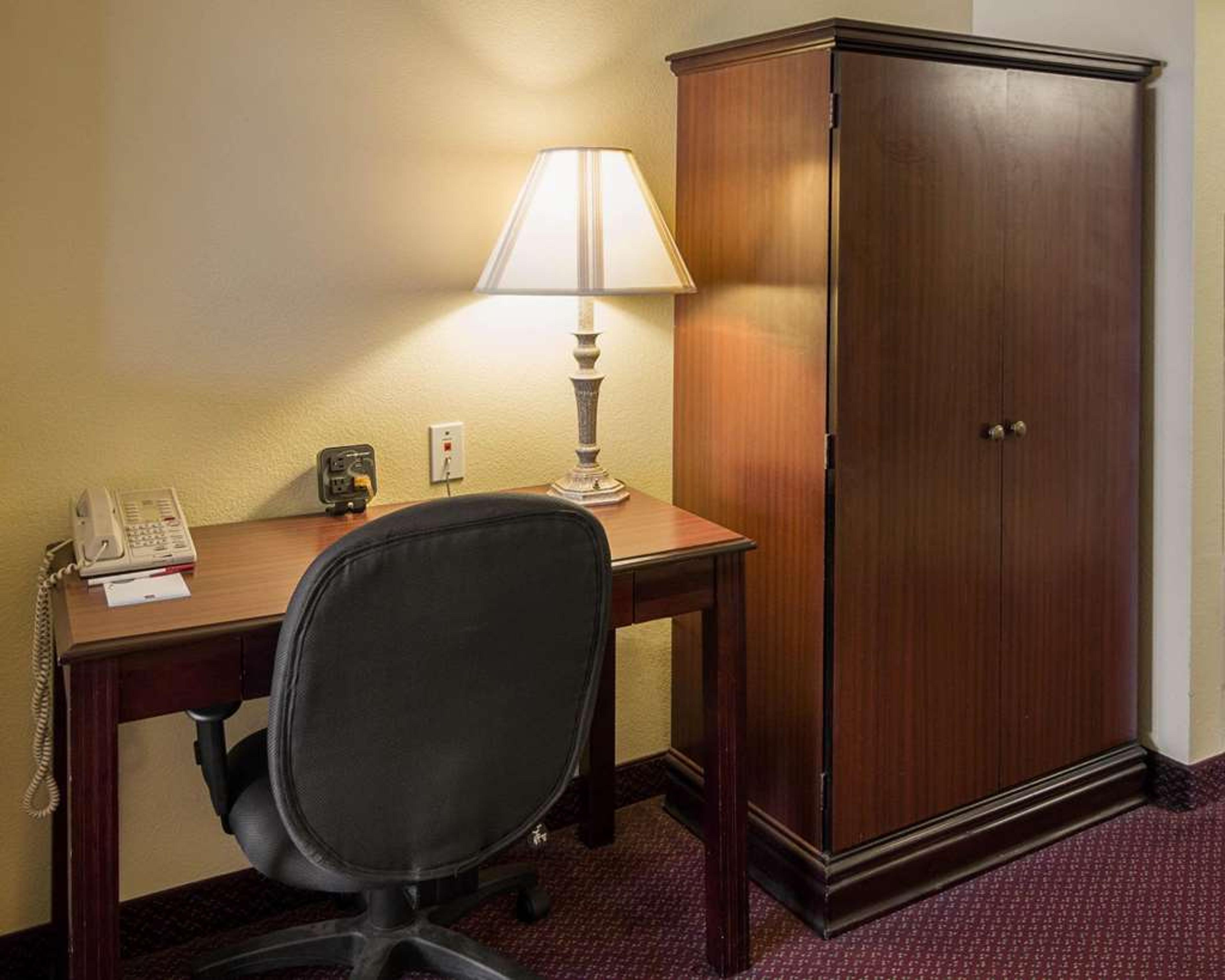 COMFORT SUITES TEXARKANA TEXAS