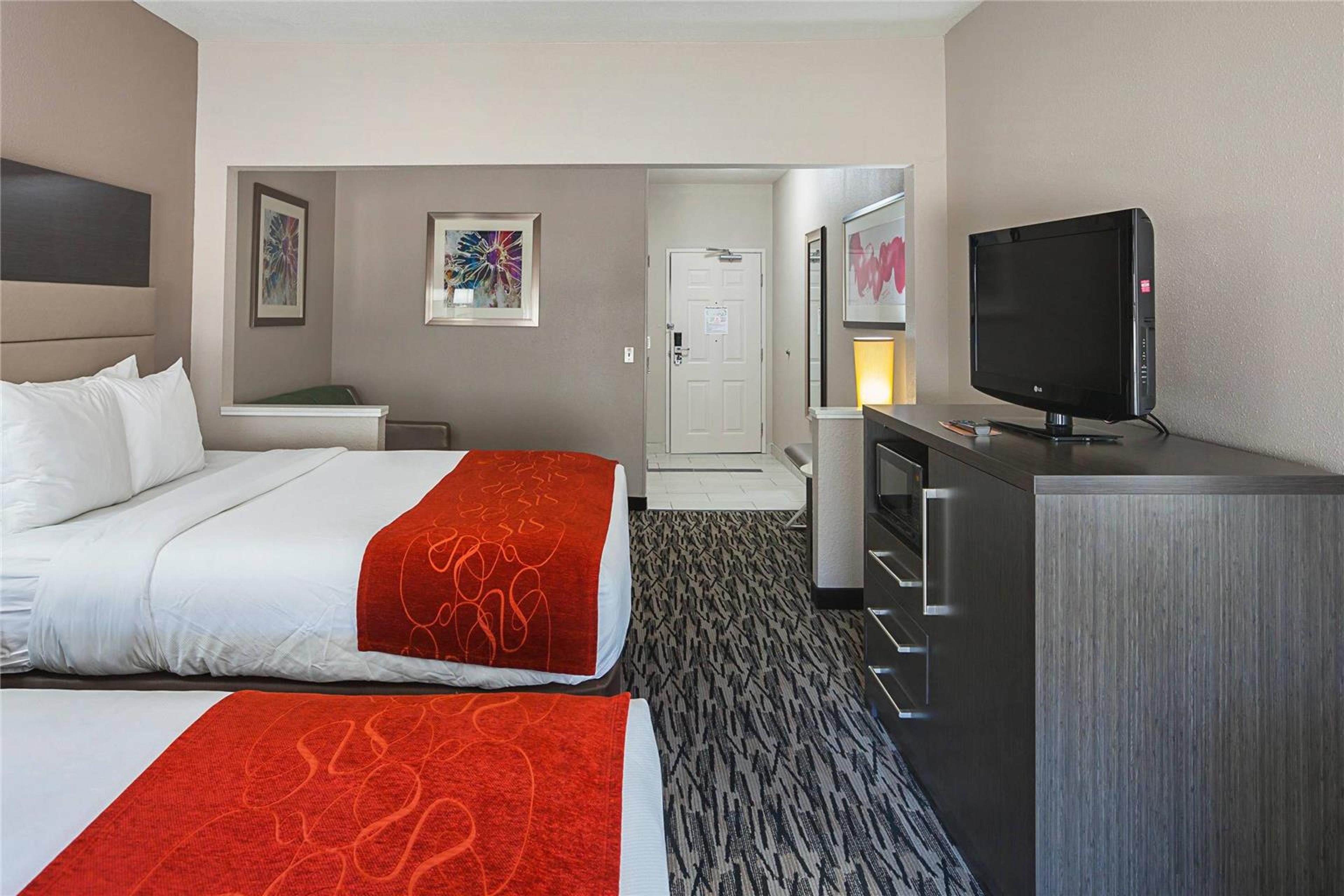 COMFORT SUITES LEWISVILLE