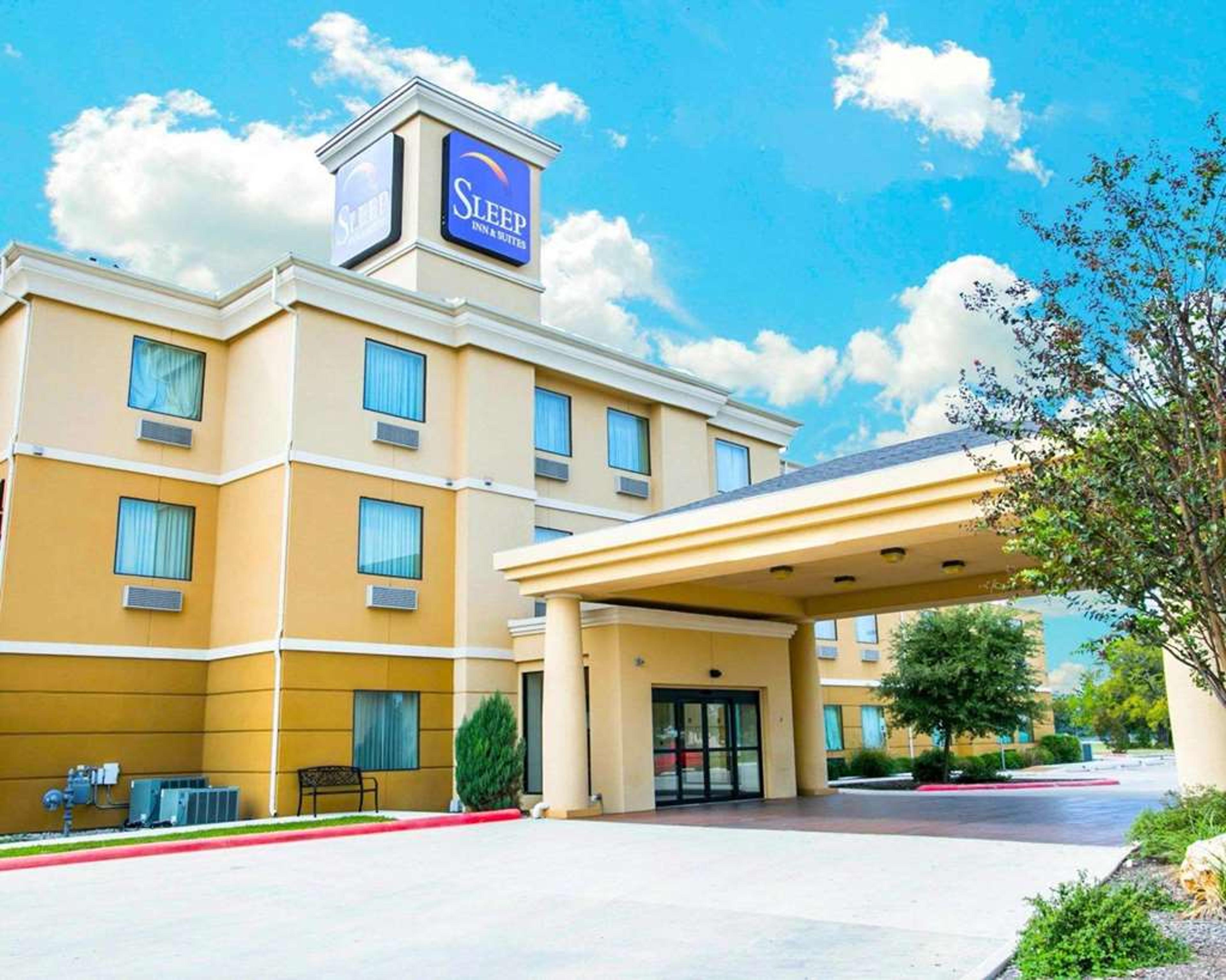 SLEEP INN AND SUITES