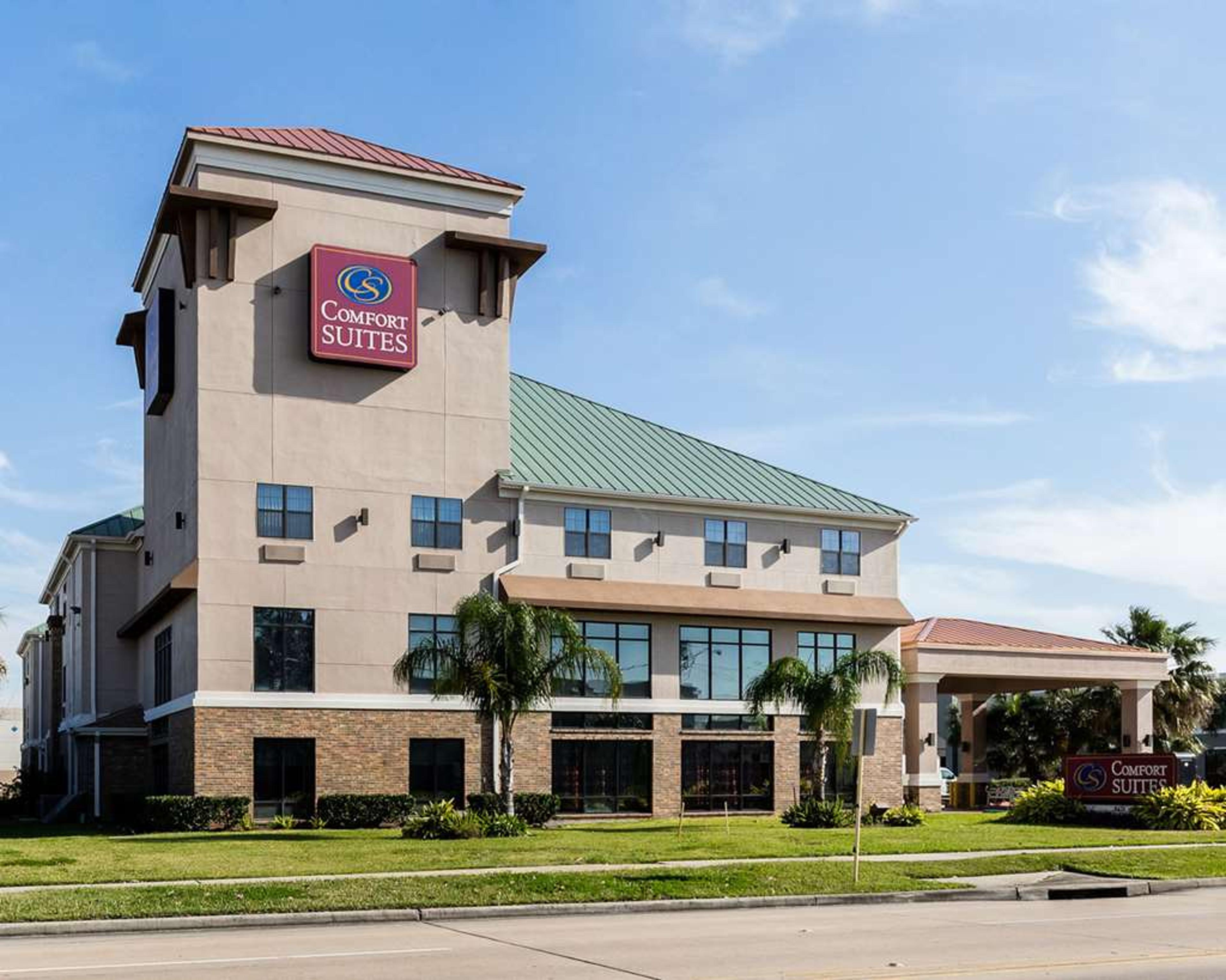 COMFORT SUITES NEAR NASA - CLEAR LA