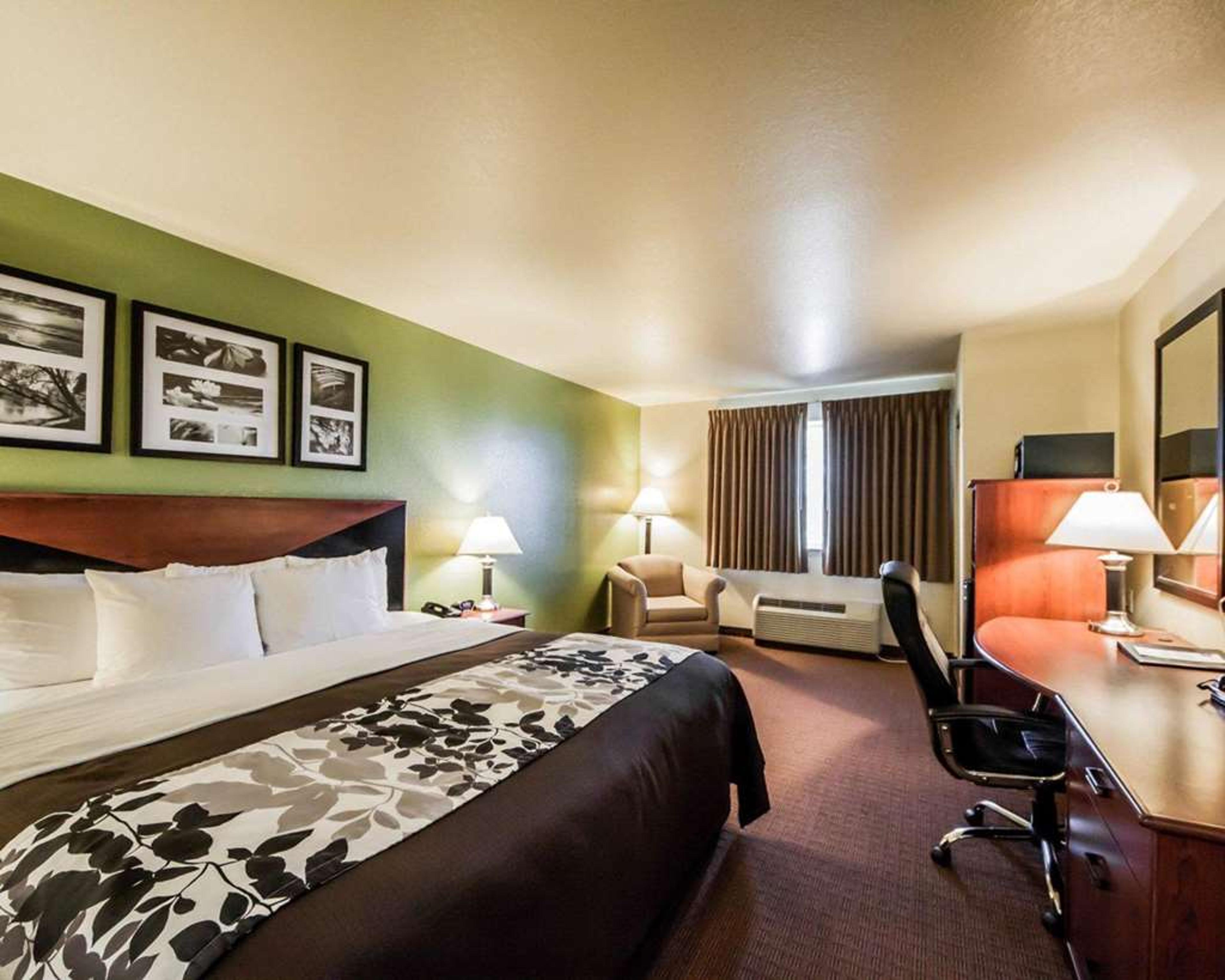 SLEEP INN AND SUITES SHAMROCK