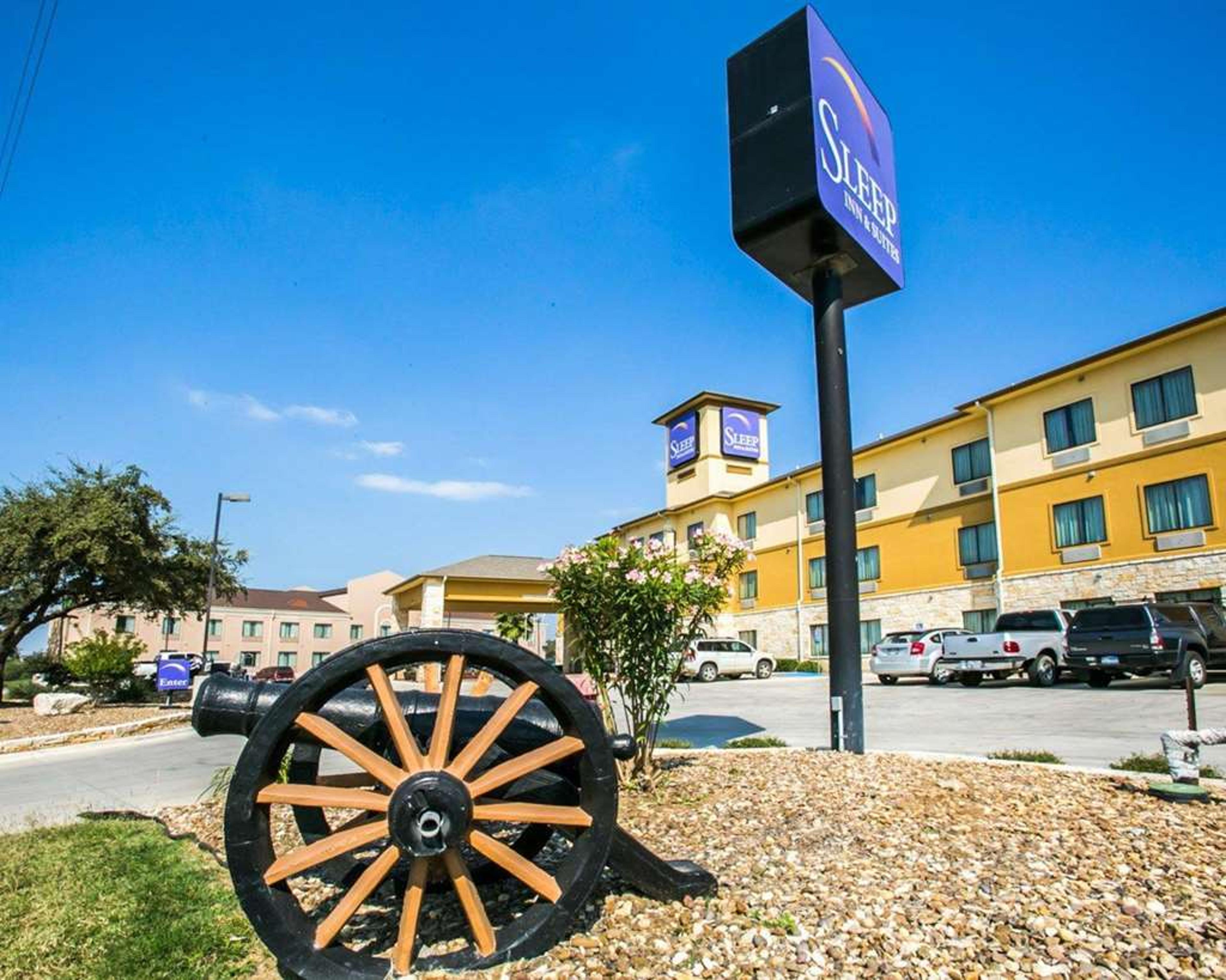 SLEEP INN AND SUITES GONZALES NEAR