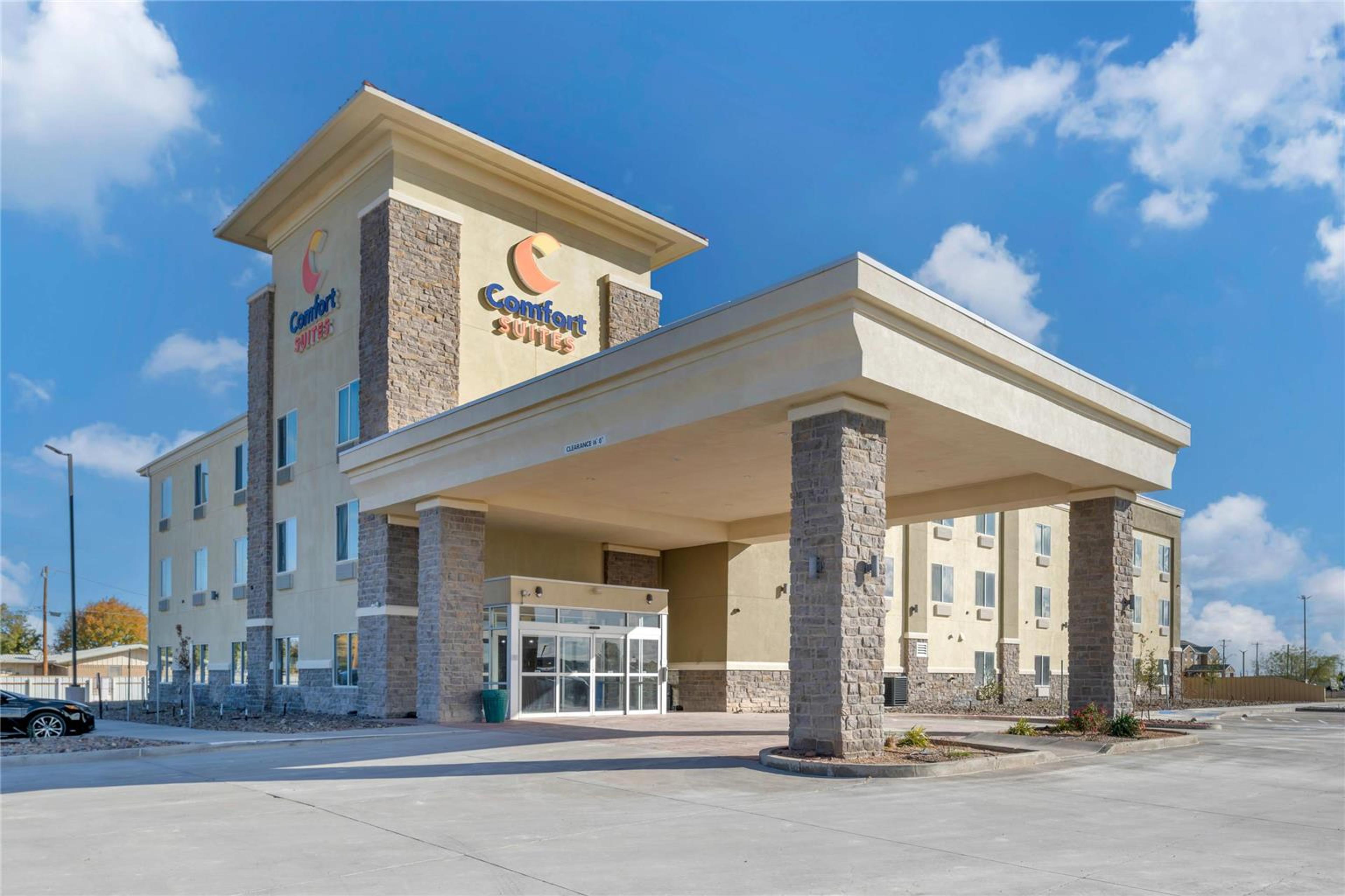 Hotel Photo 1