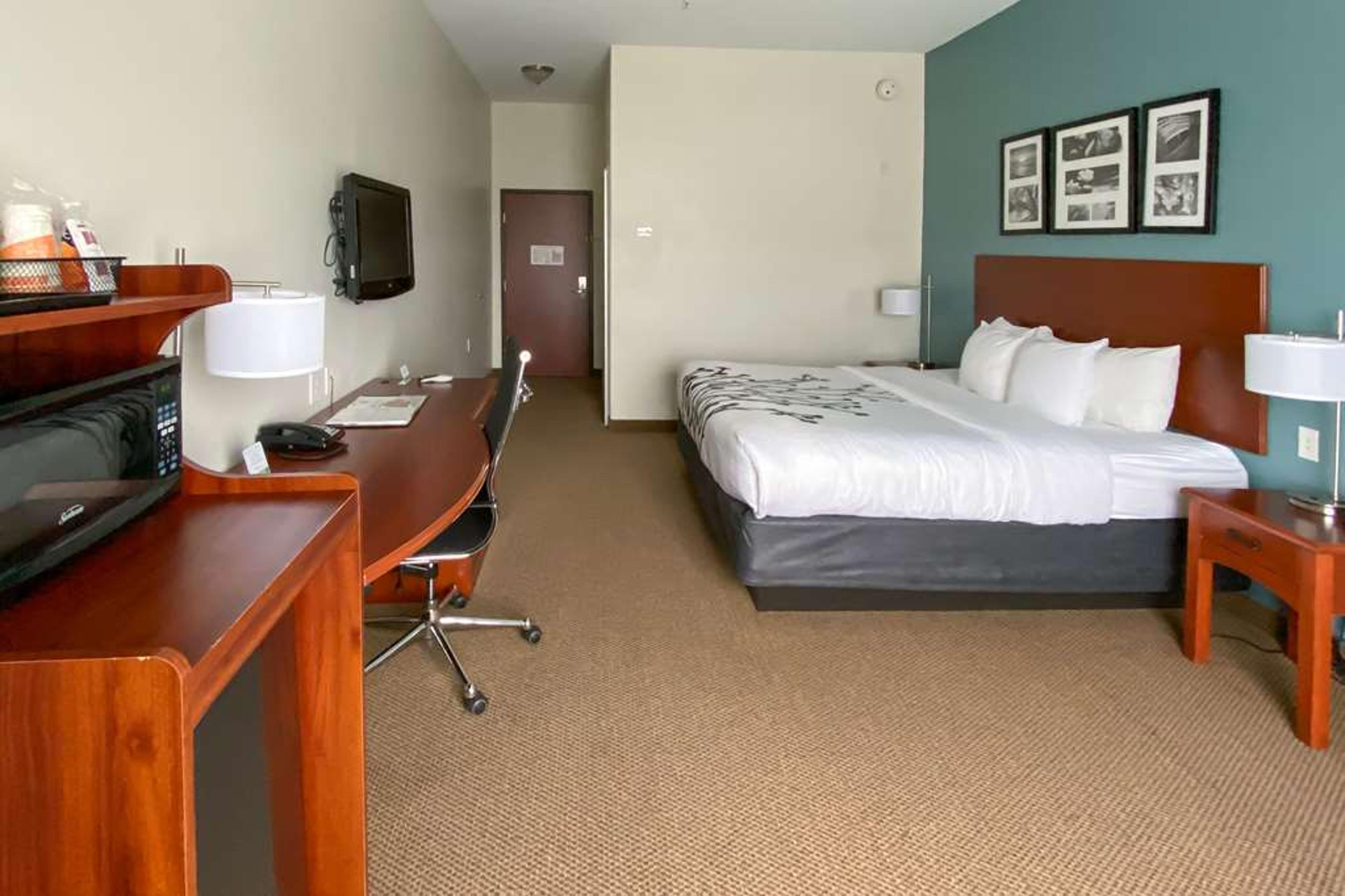 SLEEP INN AND SUITES PEARLAND - HOU