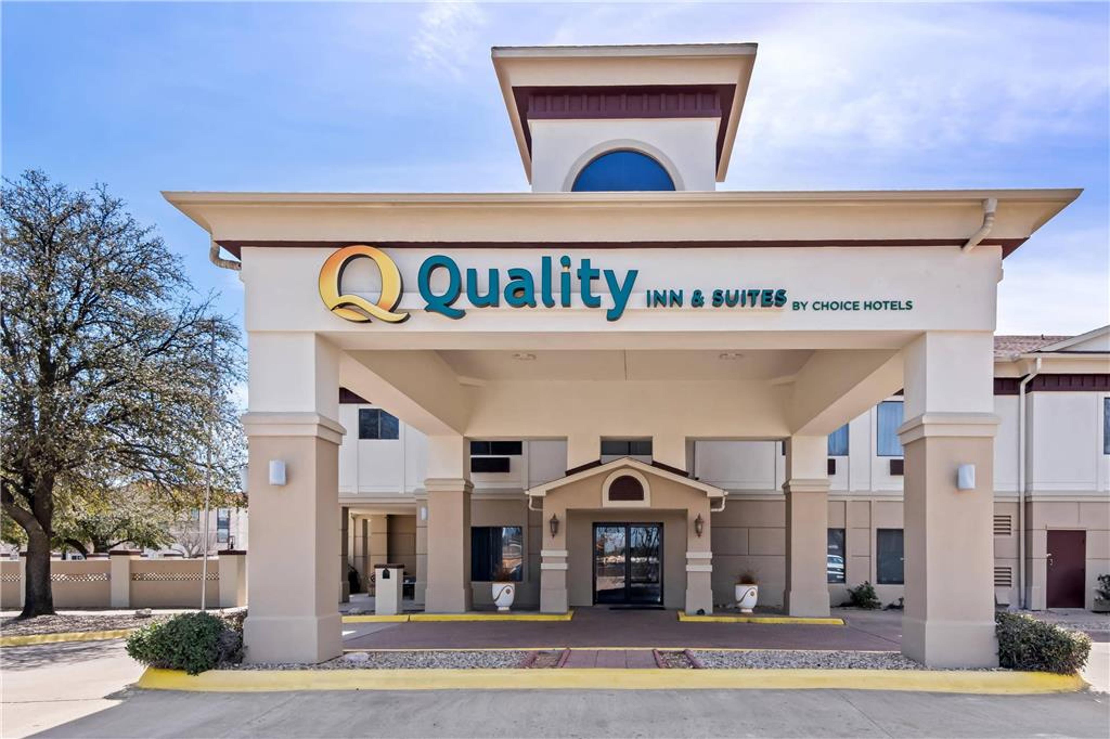 QUALITY INN AND SUITES - GRANBURY