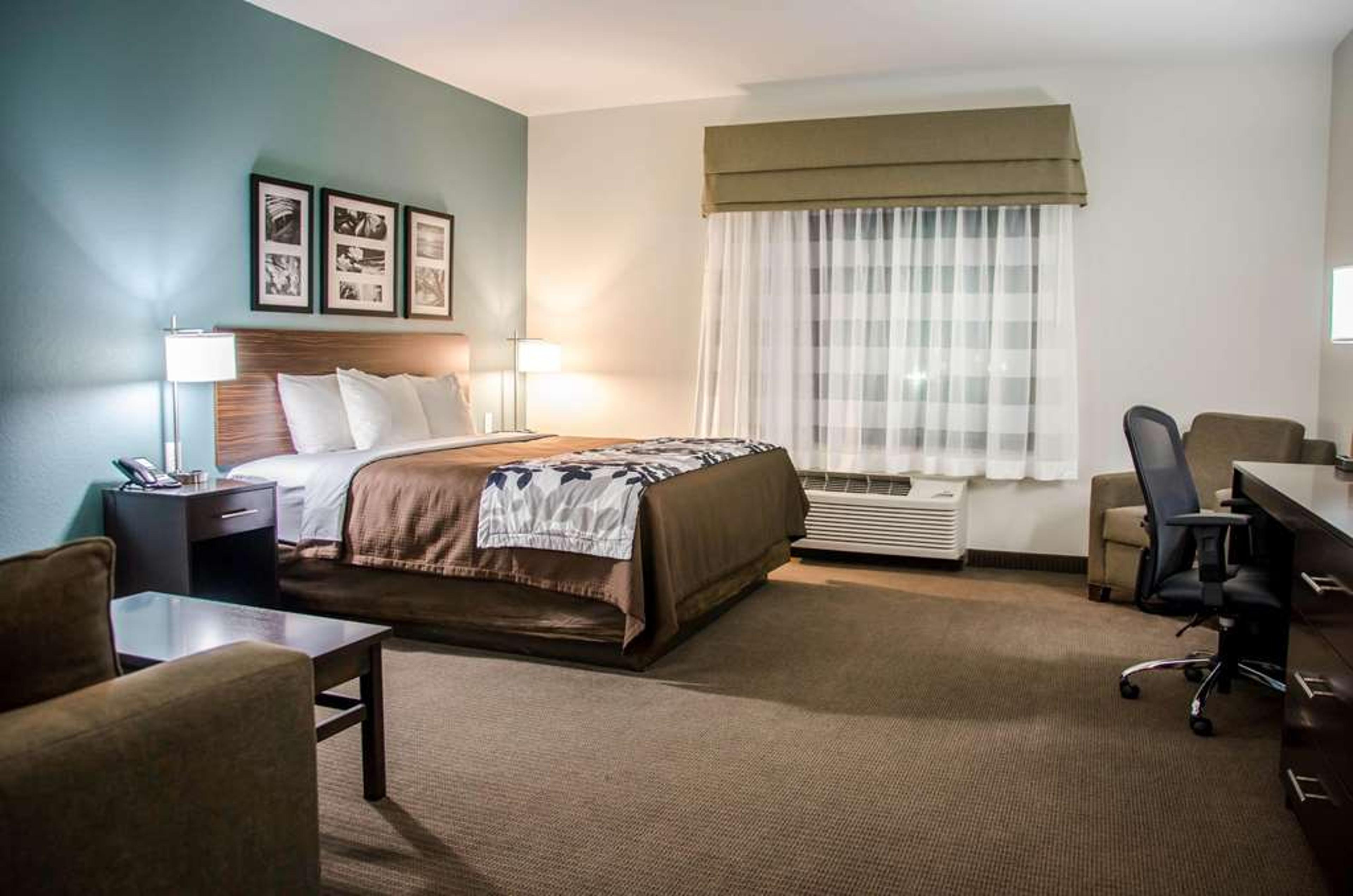 SLEEP INN & SUITES CENTER