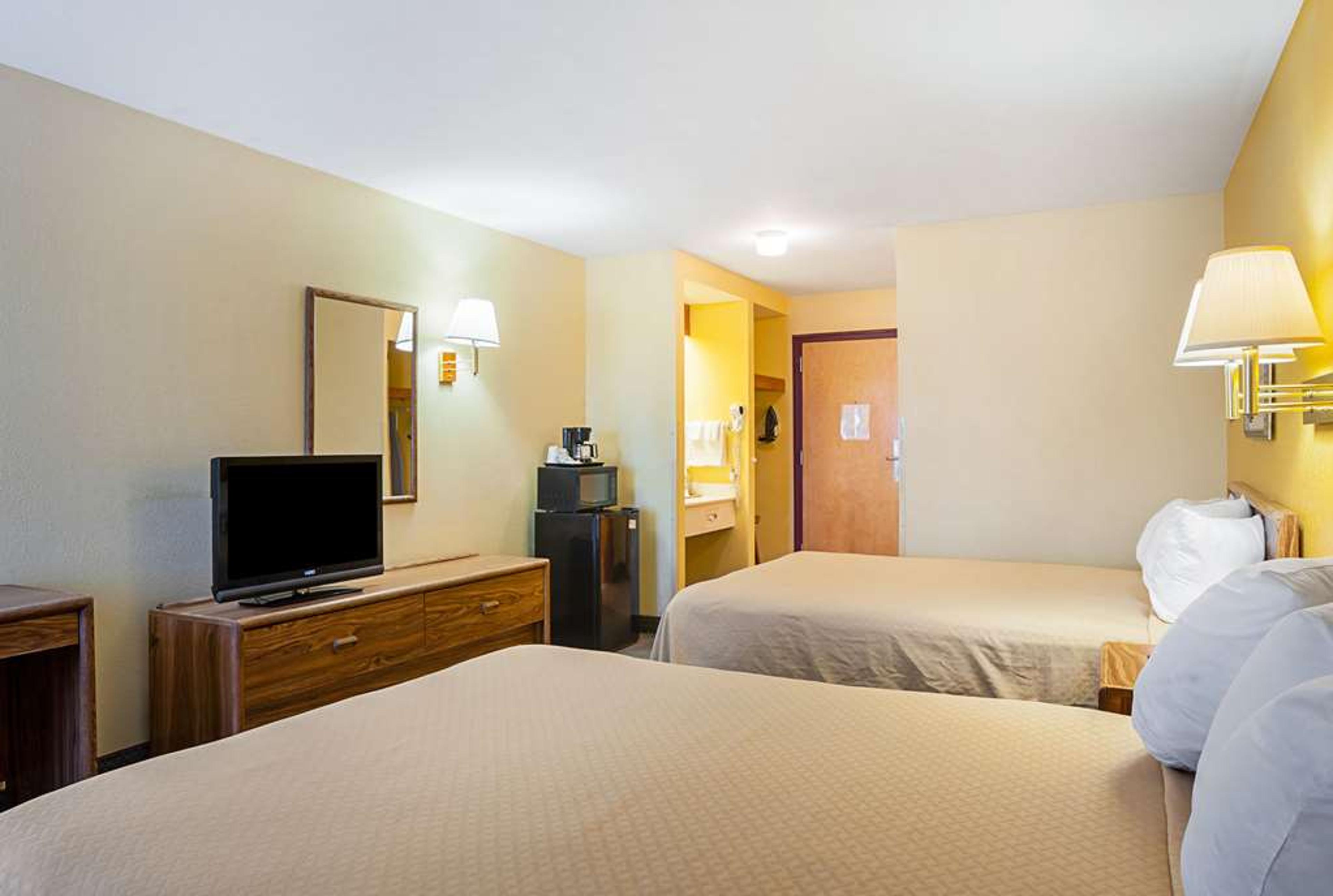 RODEWAY INN AND SUITES BLANDING