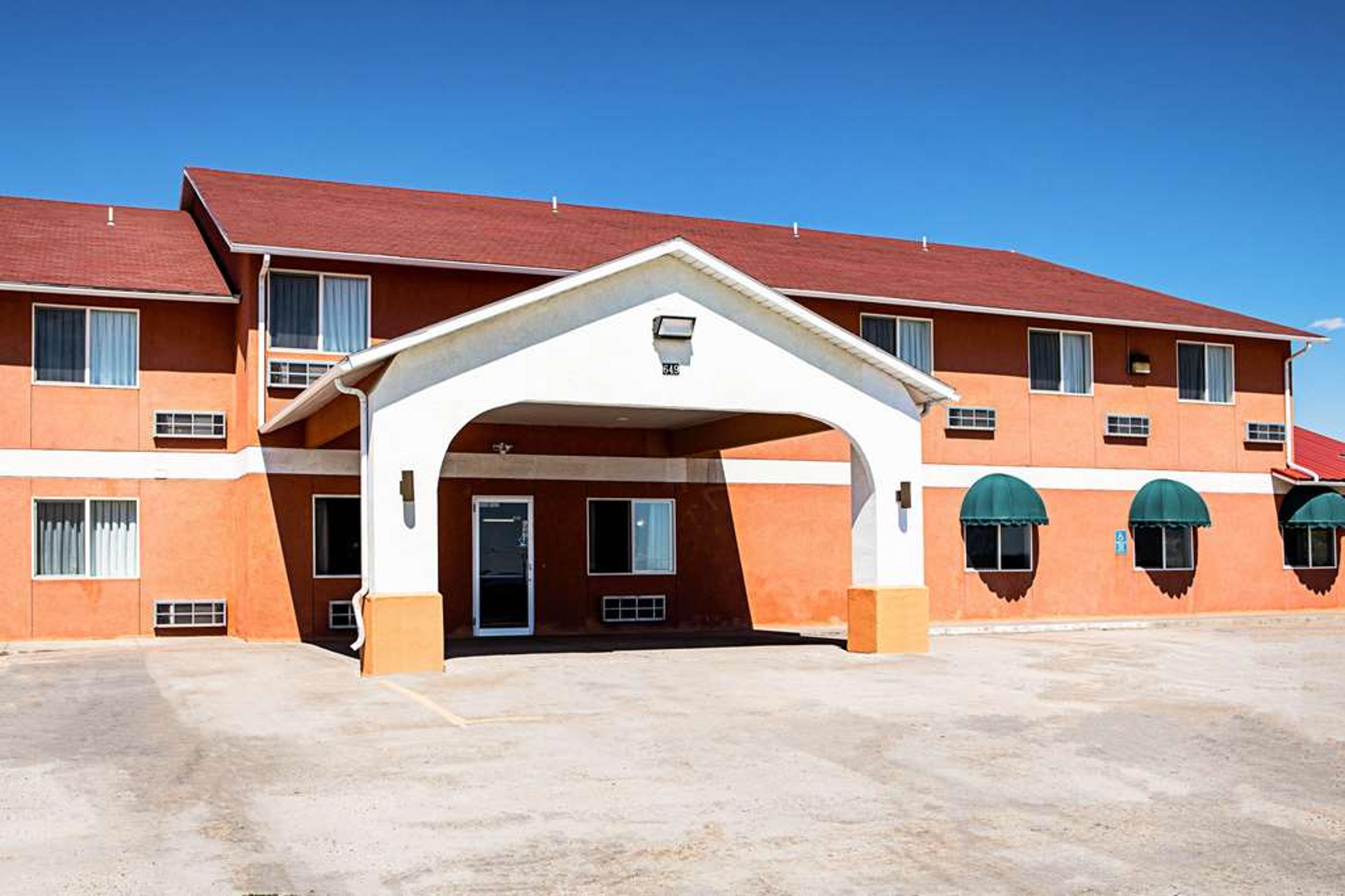 RODEWAY INN AND SUITES
