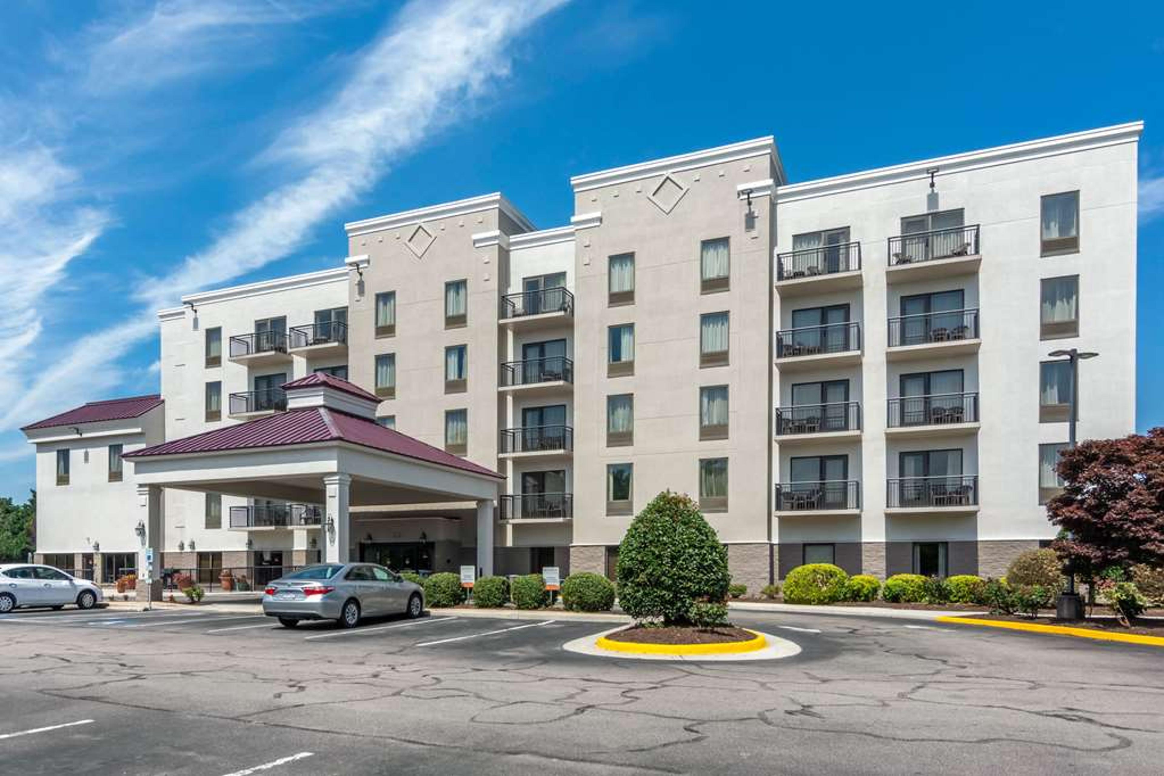 COMFORT SUITES SOUTHPARK