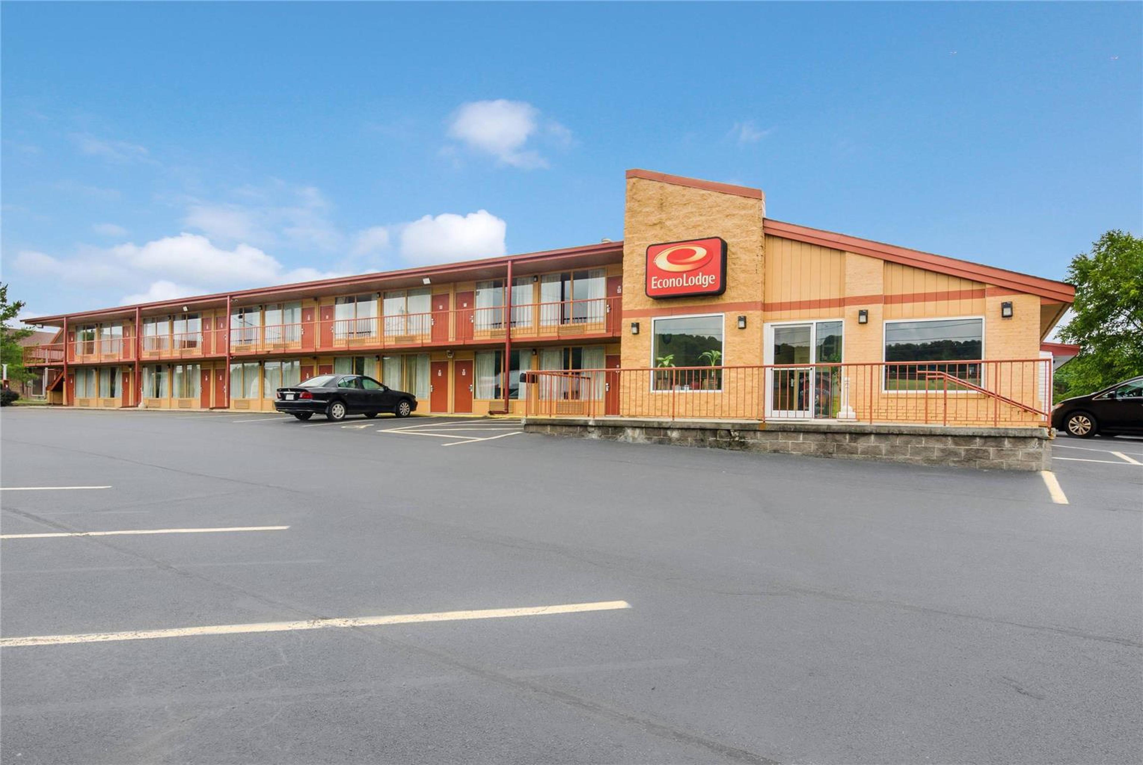 ECONO LODGE MARION I-81