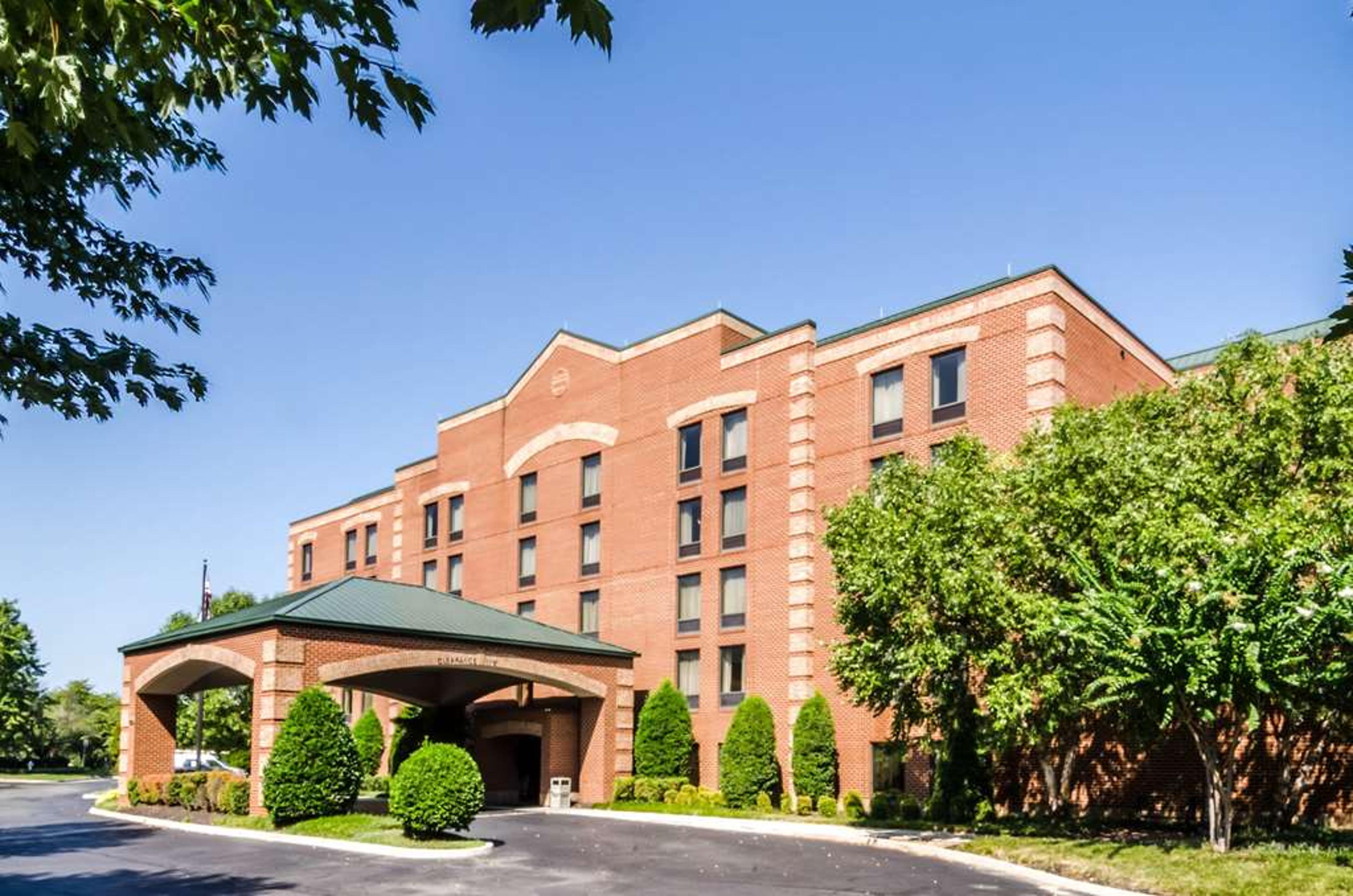 COMFORT SUITES INNSBROOK - SHORT PU