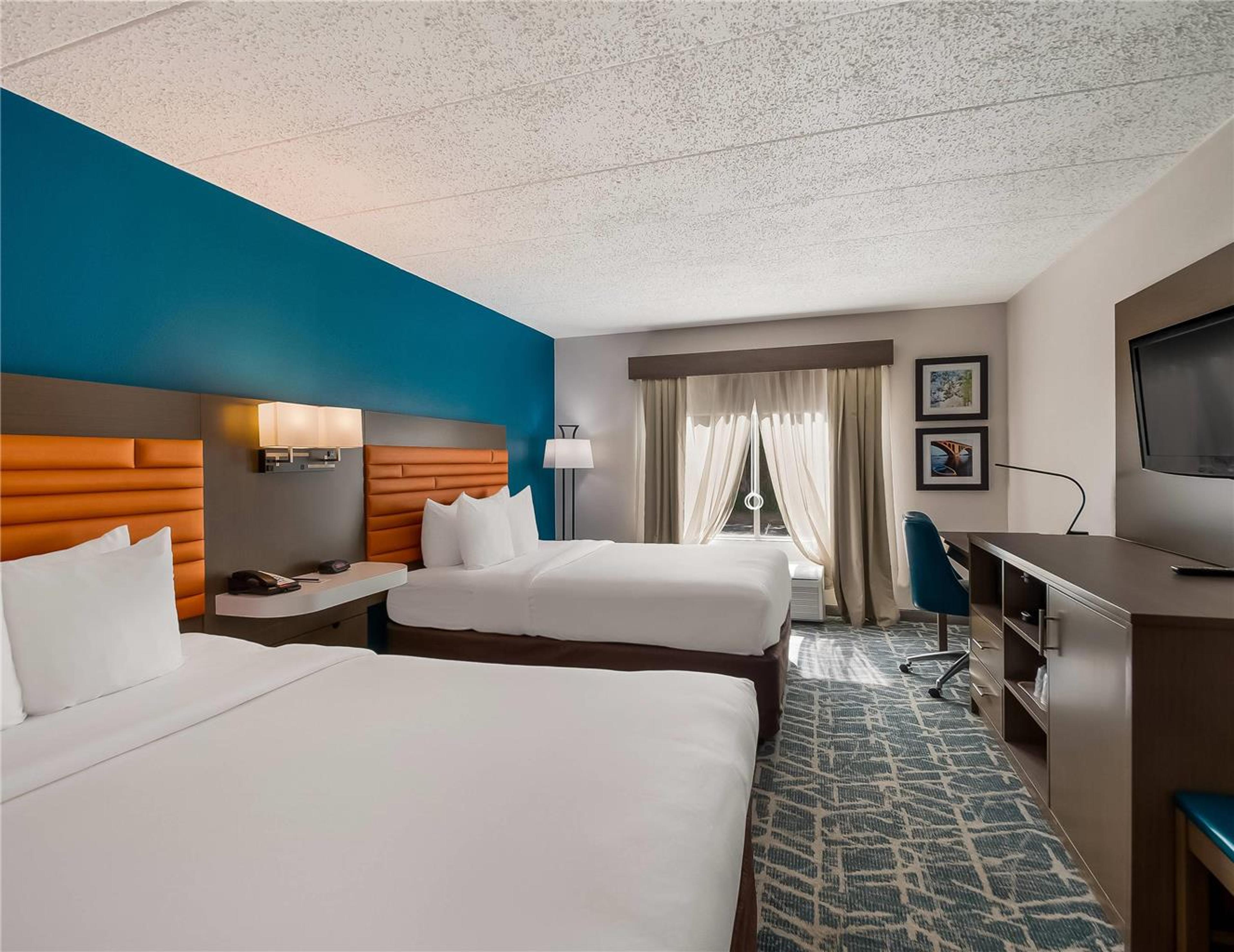 COMFORT INN FALLS CHURCH - TYSONS C