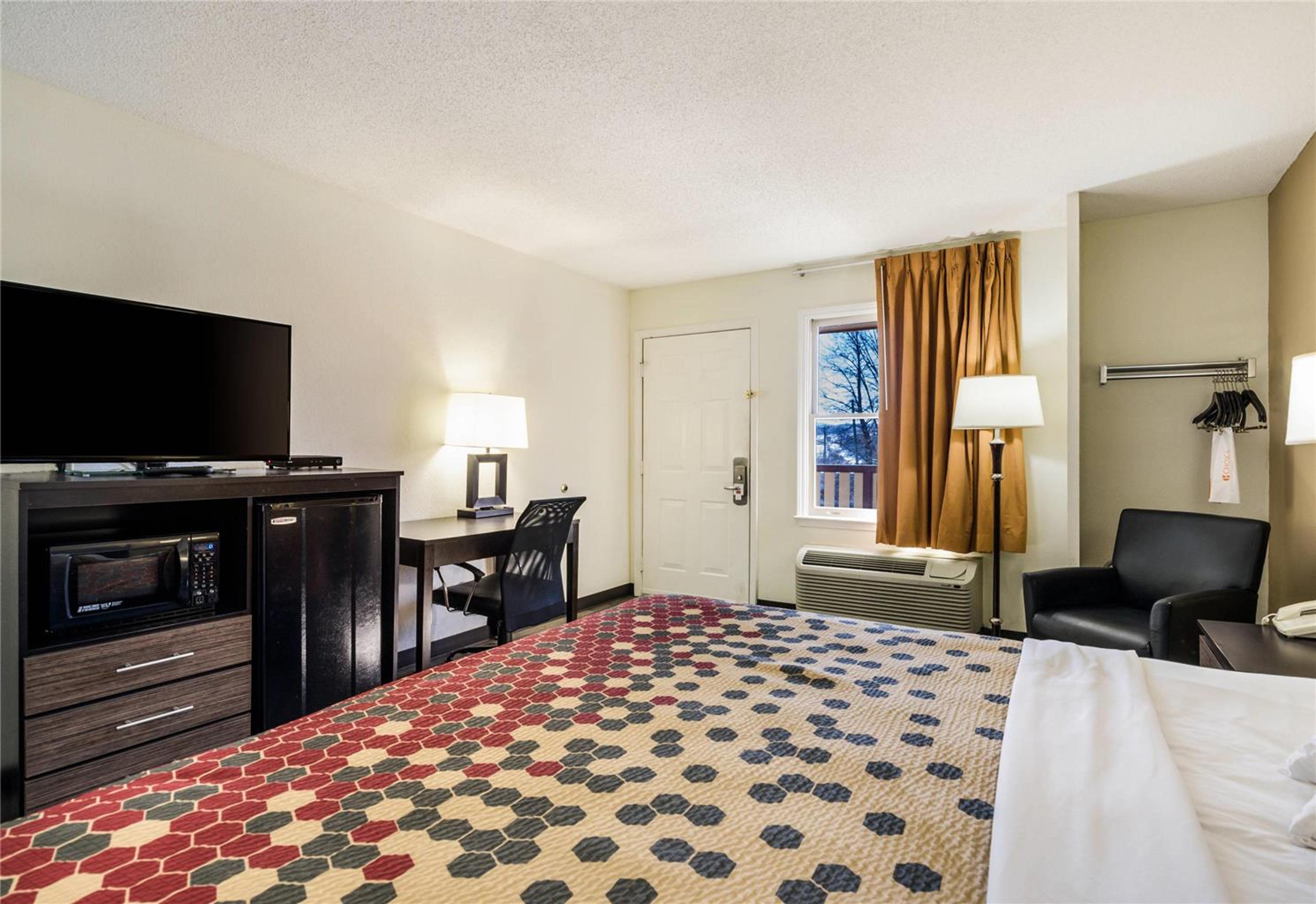 ECONO LODGE GLADE SPRINGS I-81